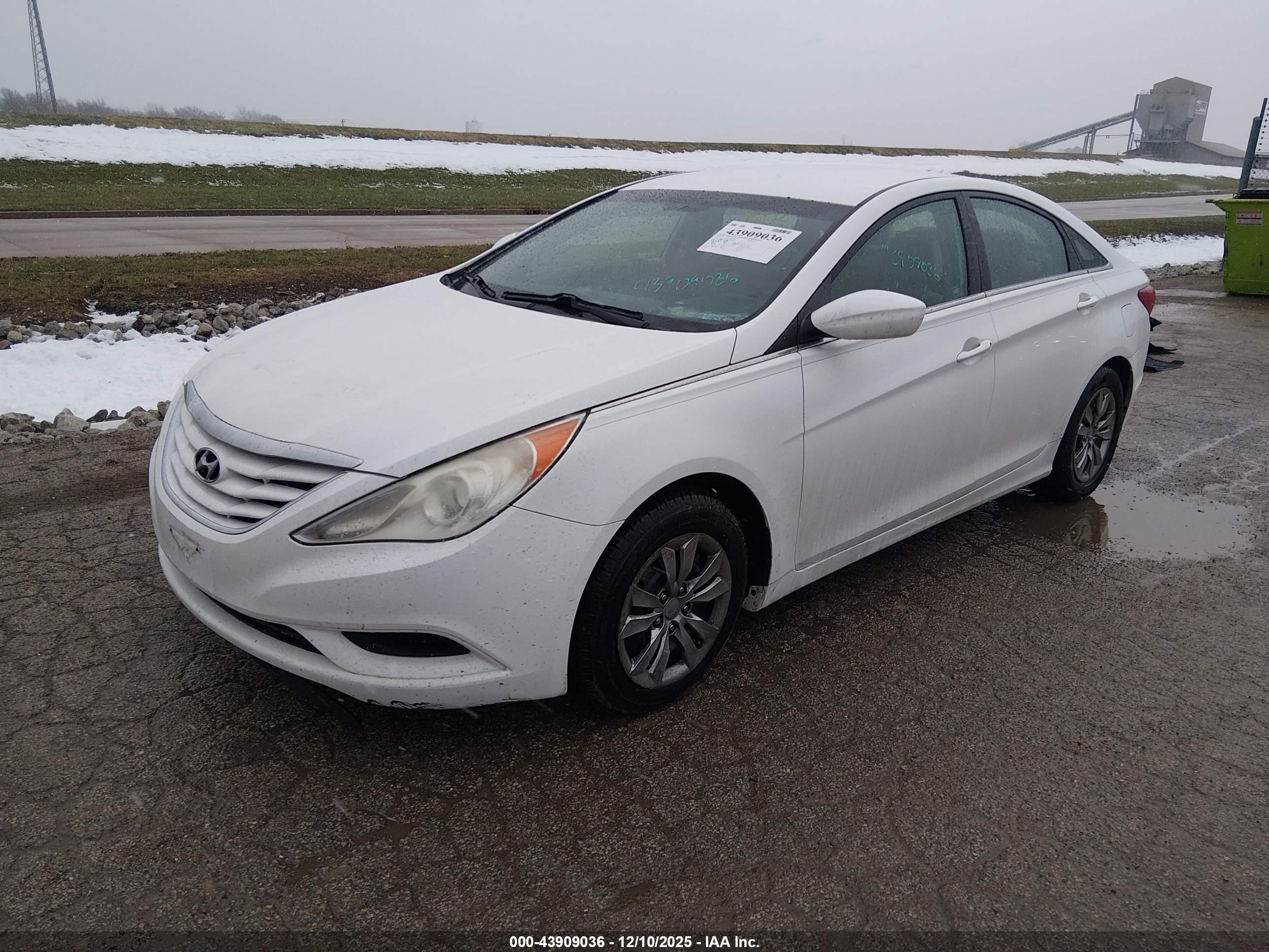 HYUNDAI SONATA image 2