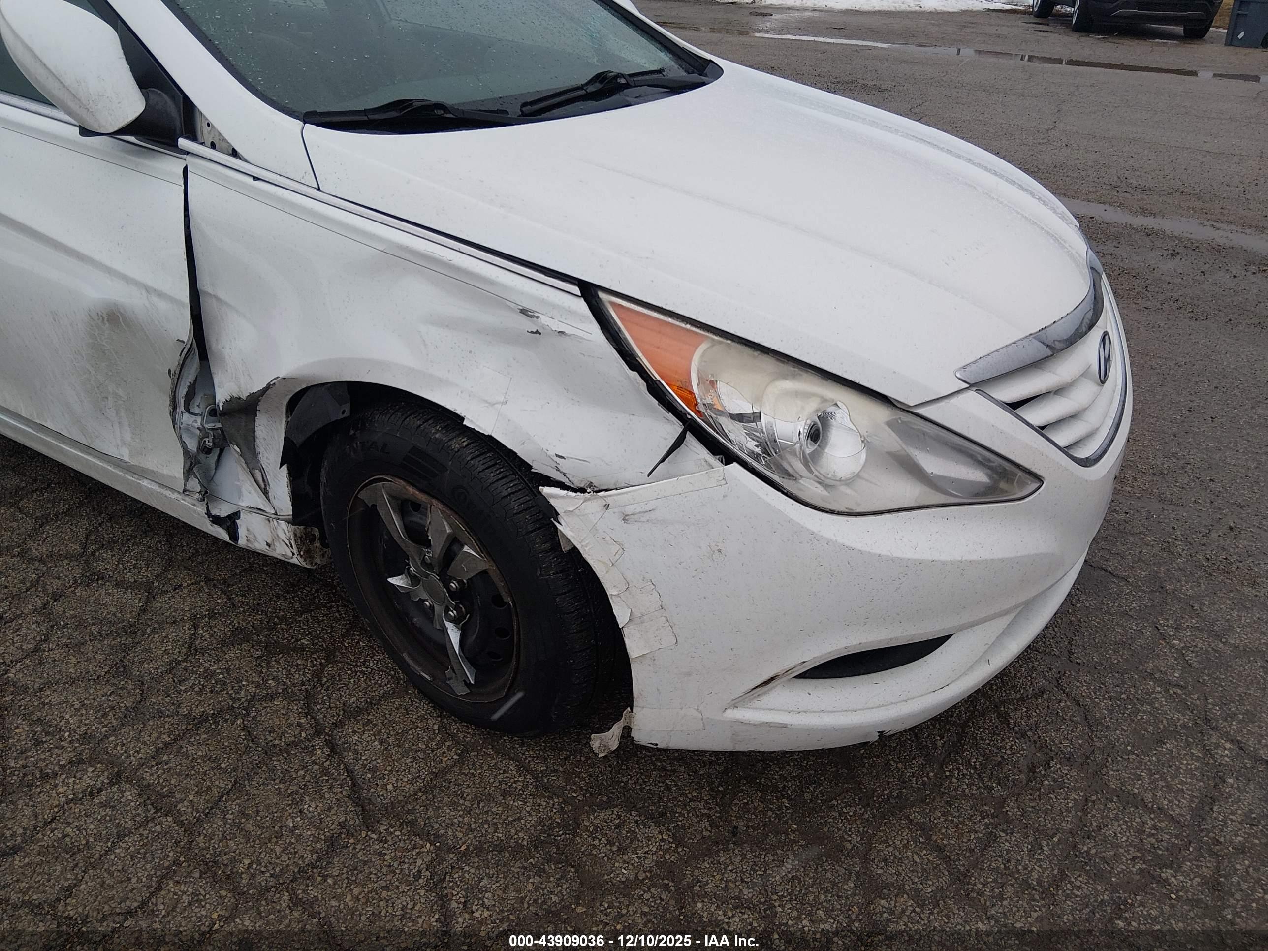 HYUNDAI SONATA image 6