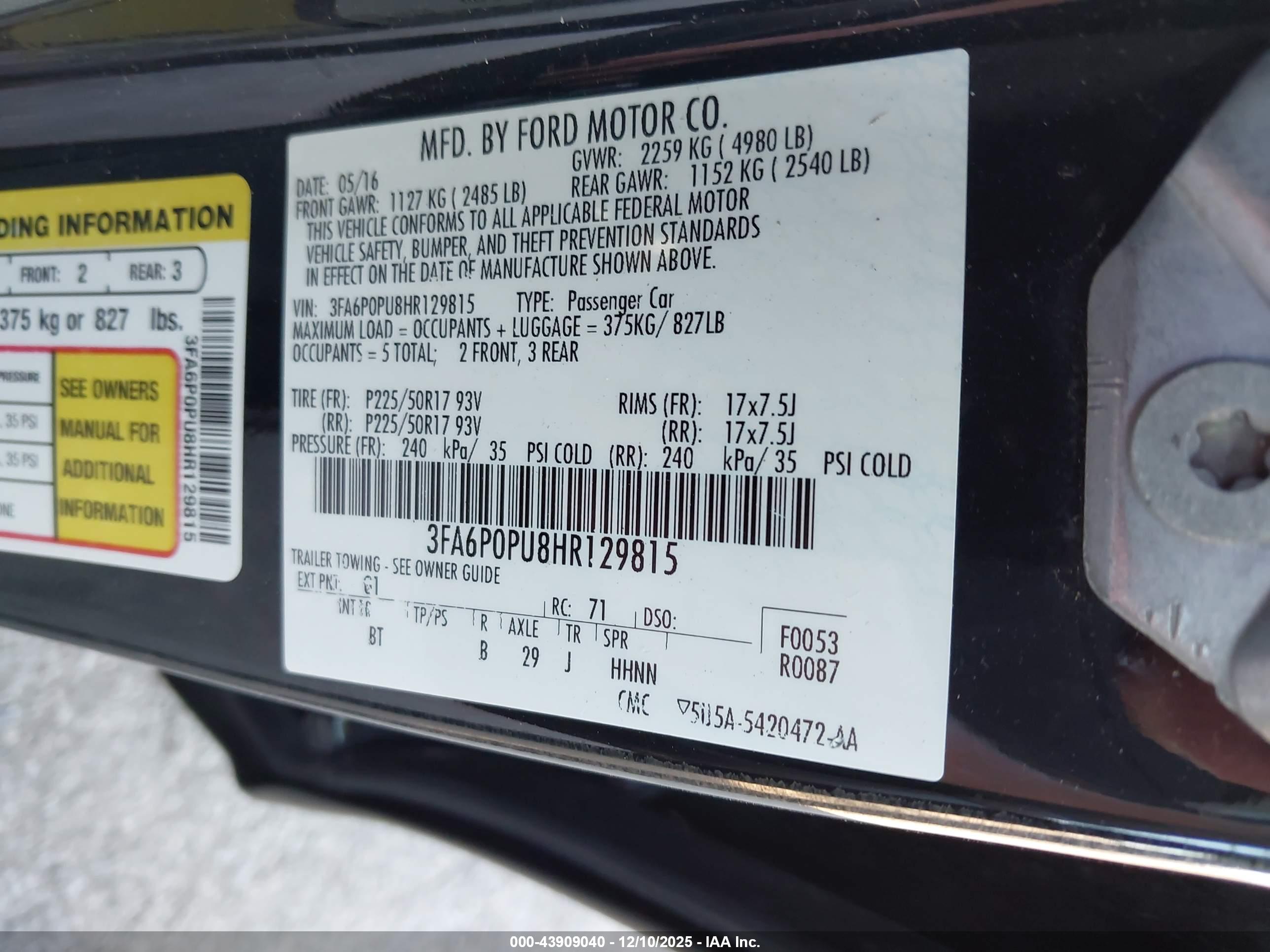 FORD FUSION image 9