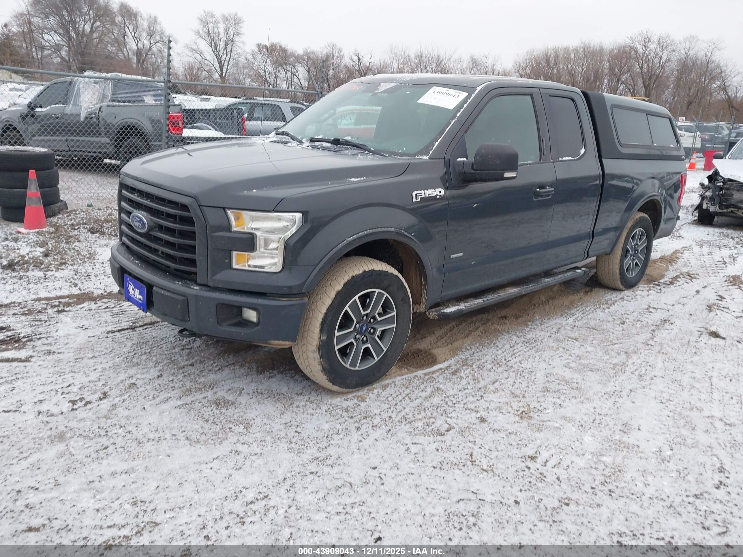 FORD F-150 image 2