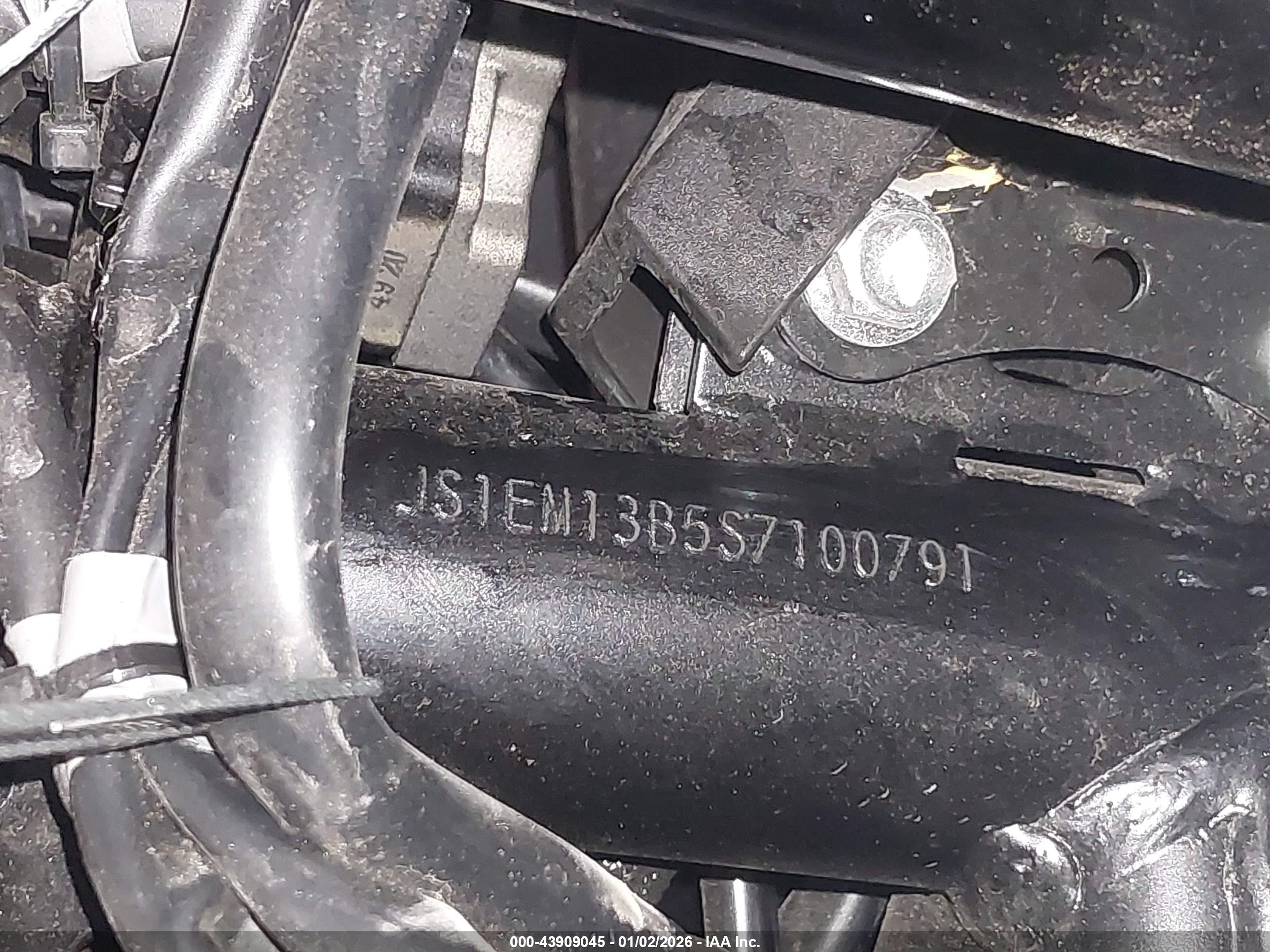 SUZUKI GSX800 image 10