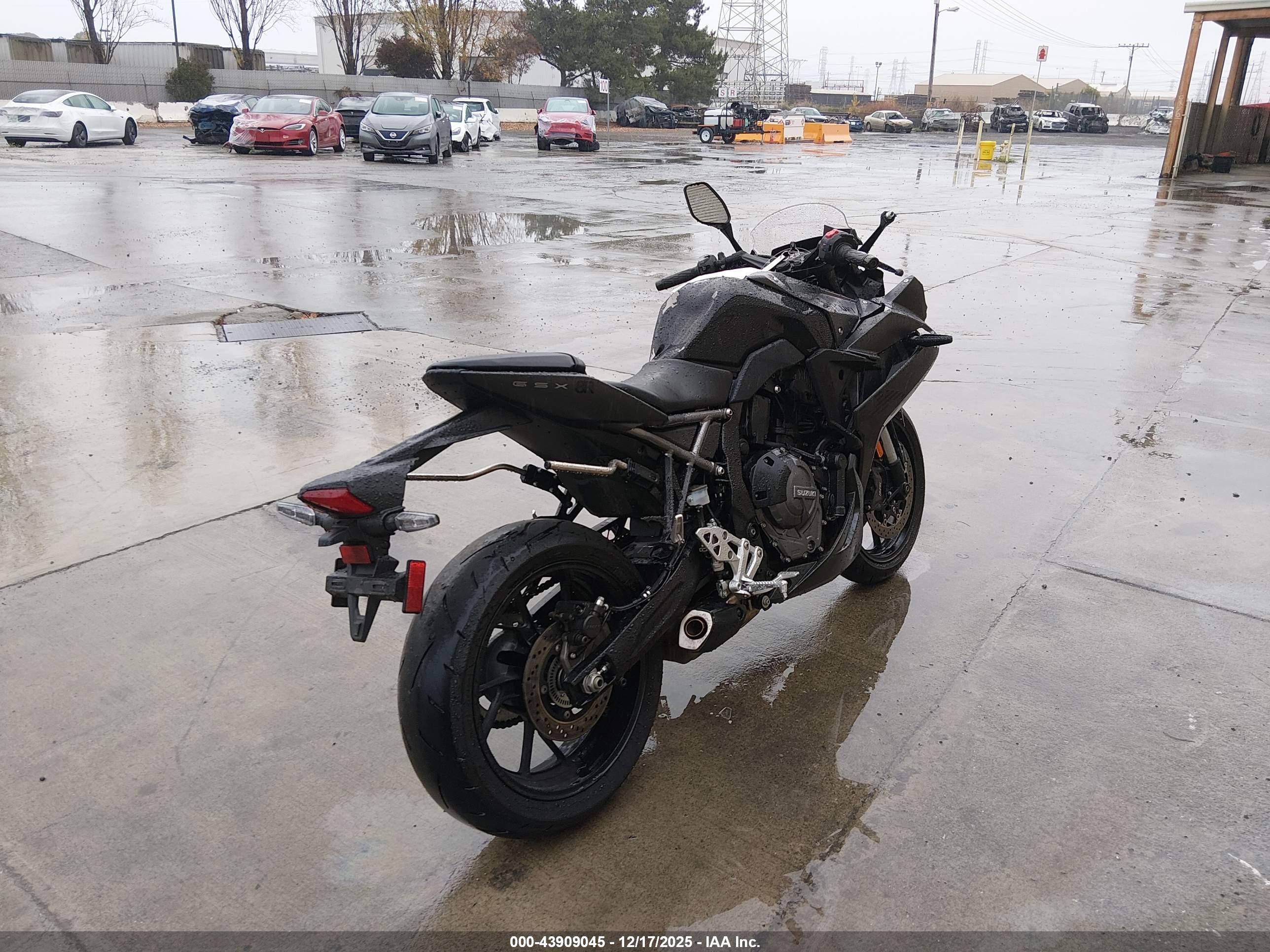 SUZUKI GSX800 image 4