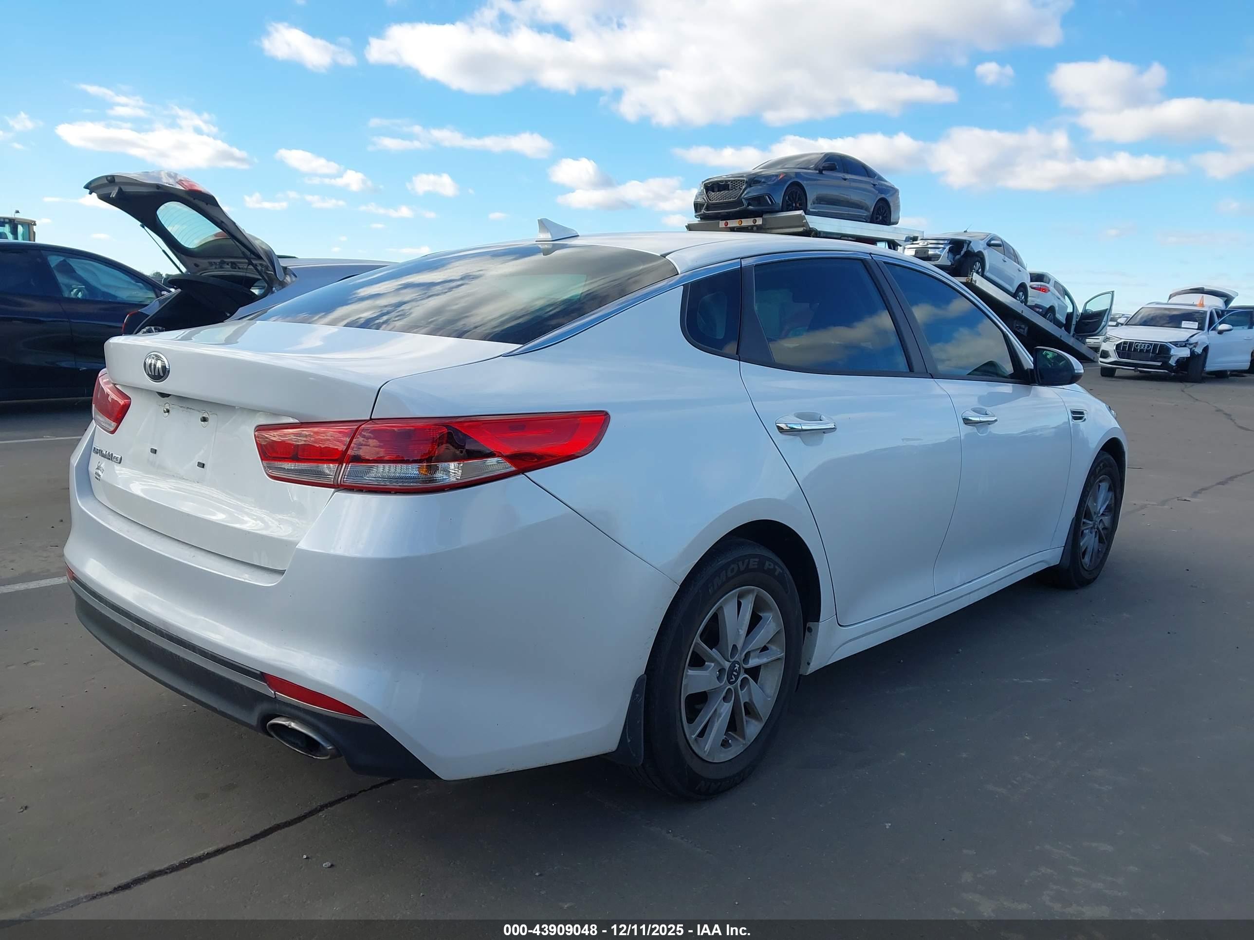 KIA OPTIMA image 4