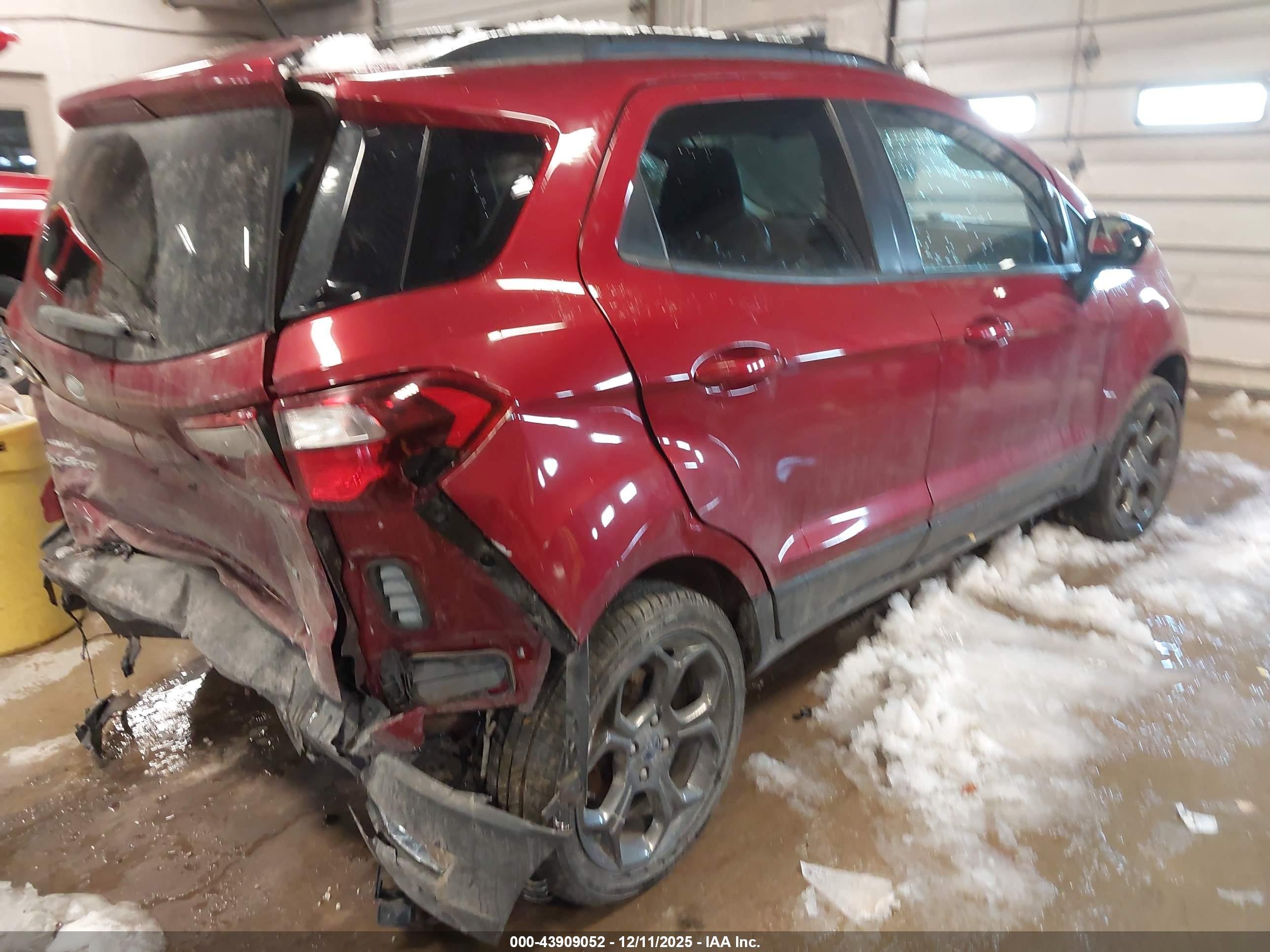FORD ECOSPORT image 4