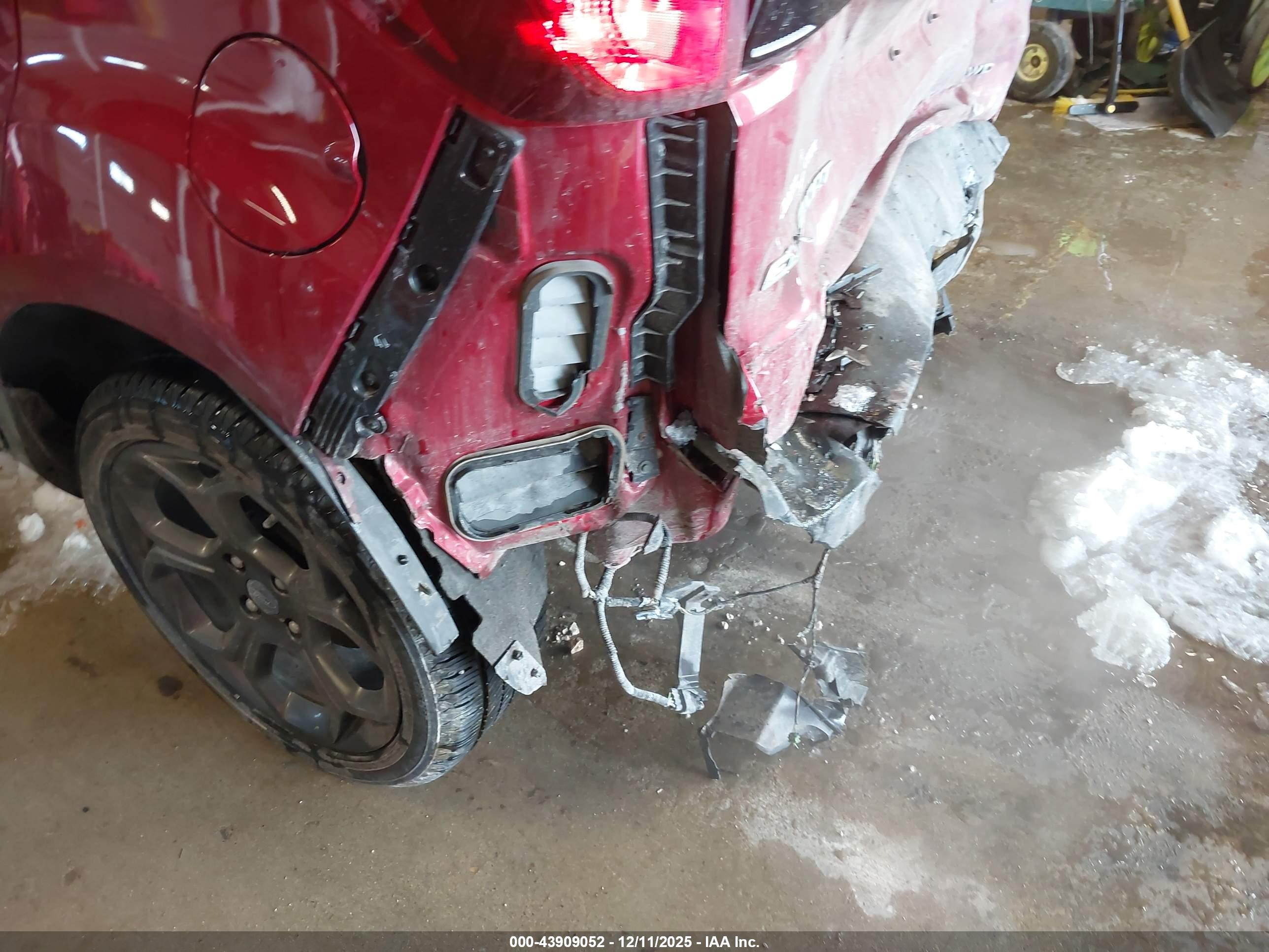 FORD ECOSPORT image 6