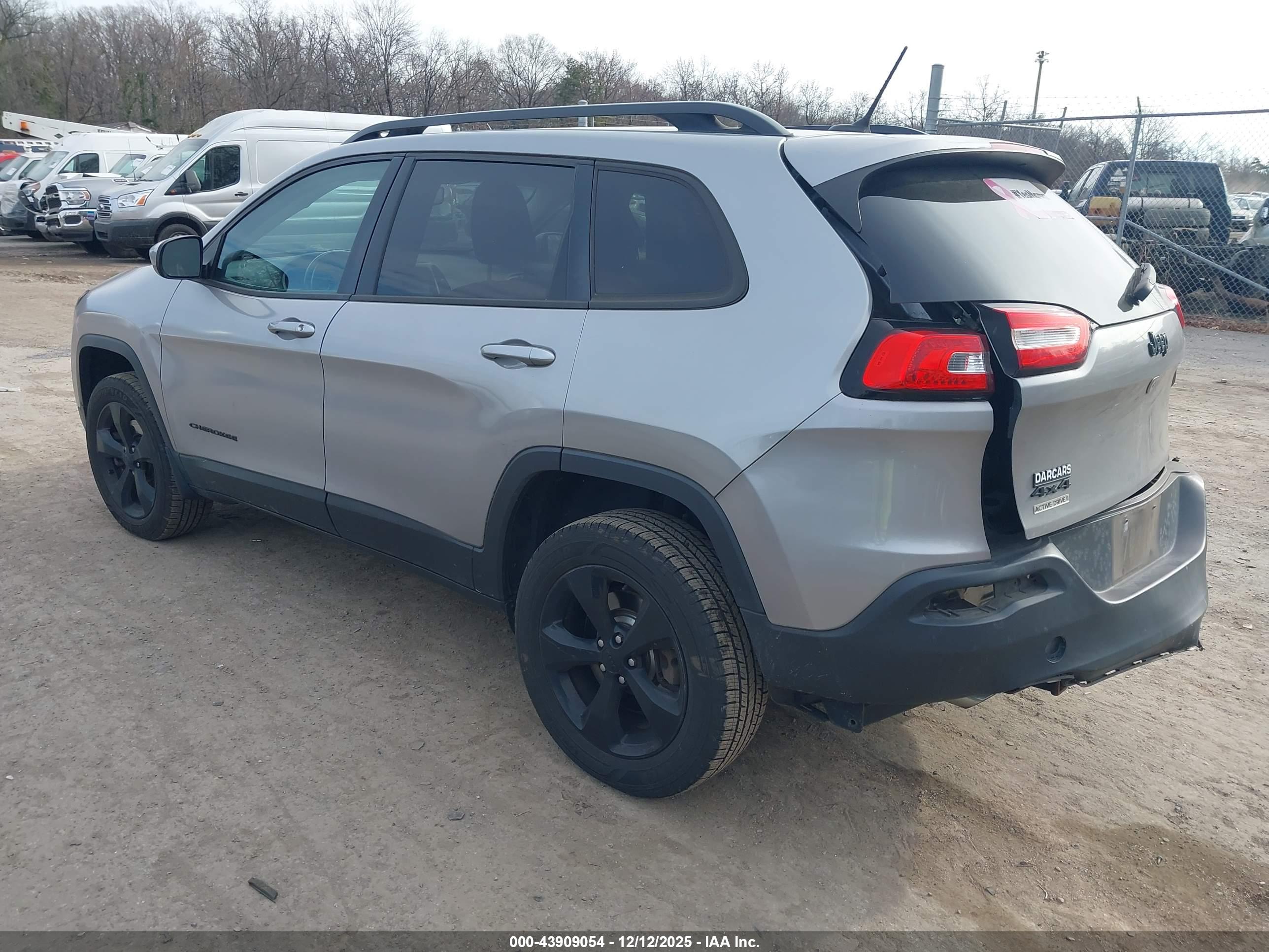 JEEP CHEROKEE image 3