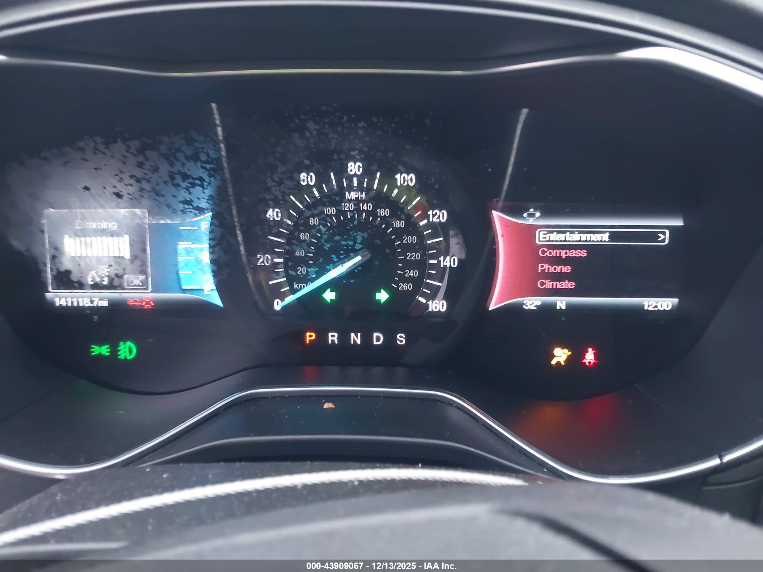 FORD FUSION image 7