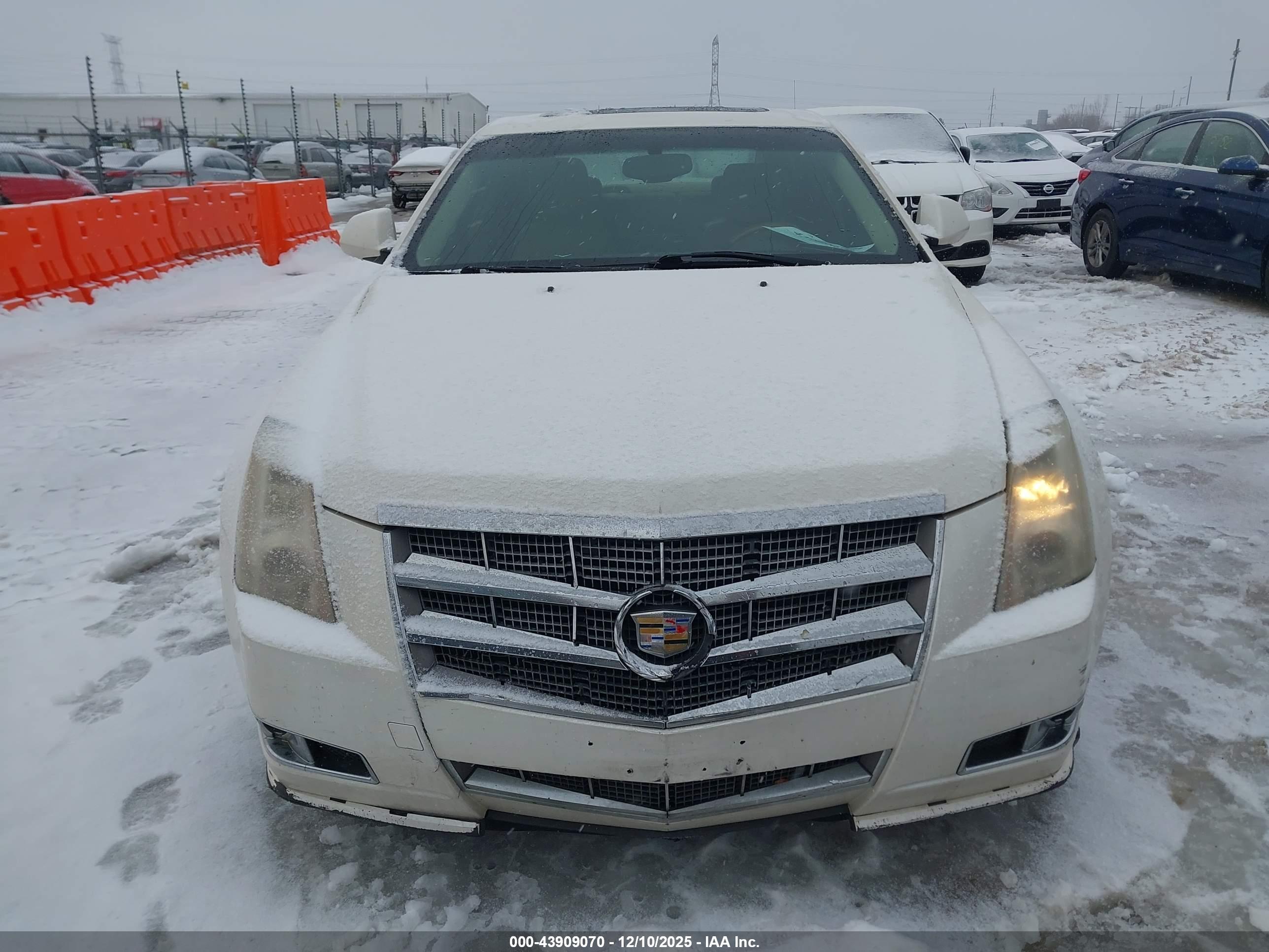 CADILLAC CTS image 6