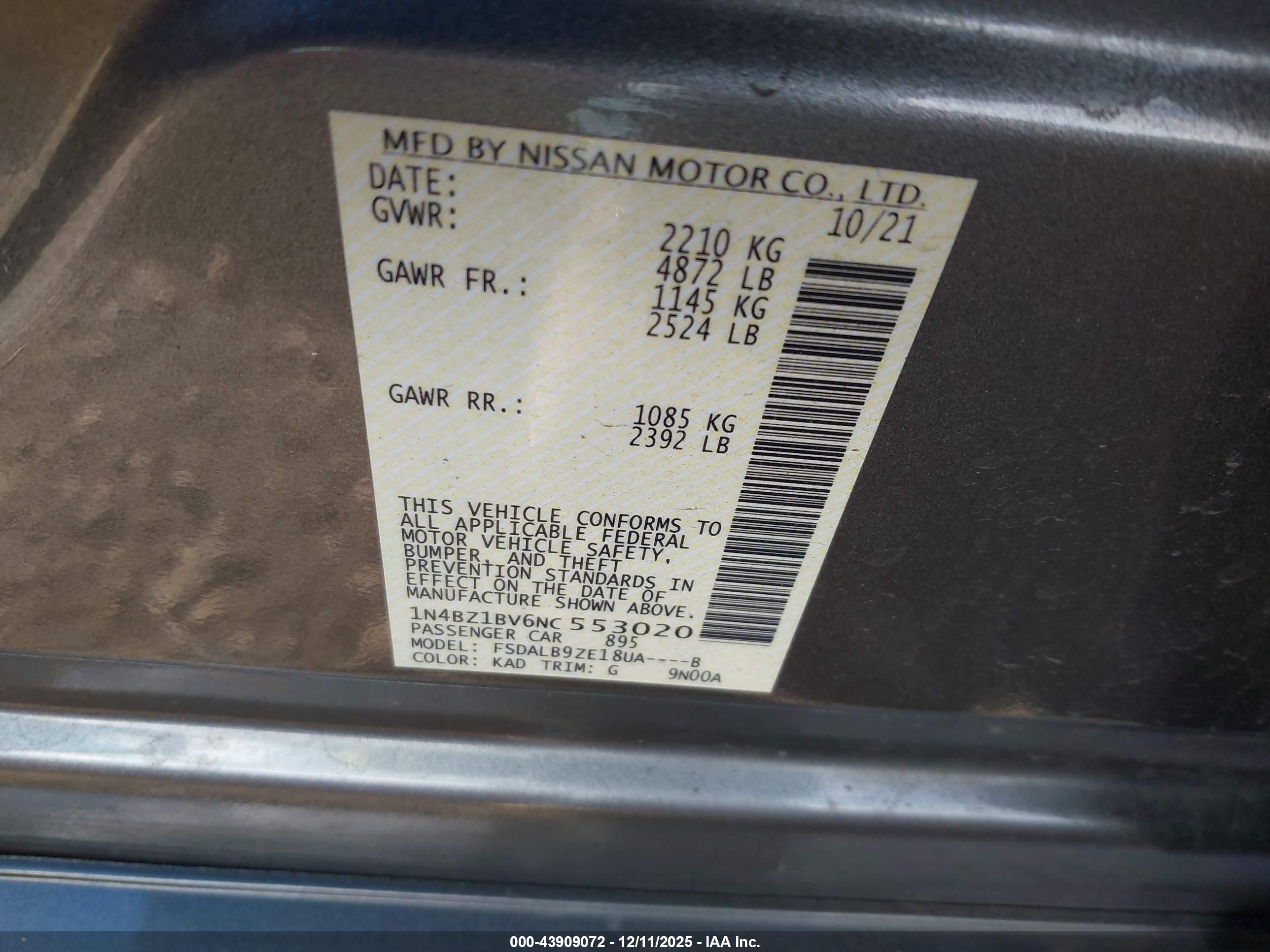 NISSAN LEAF image 9