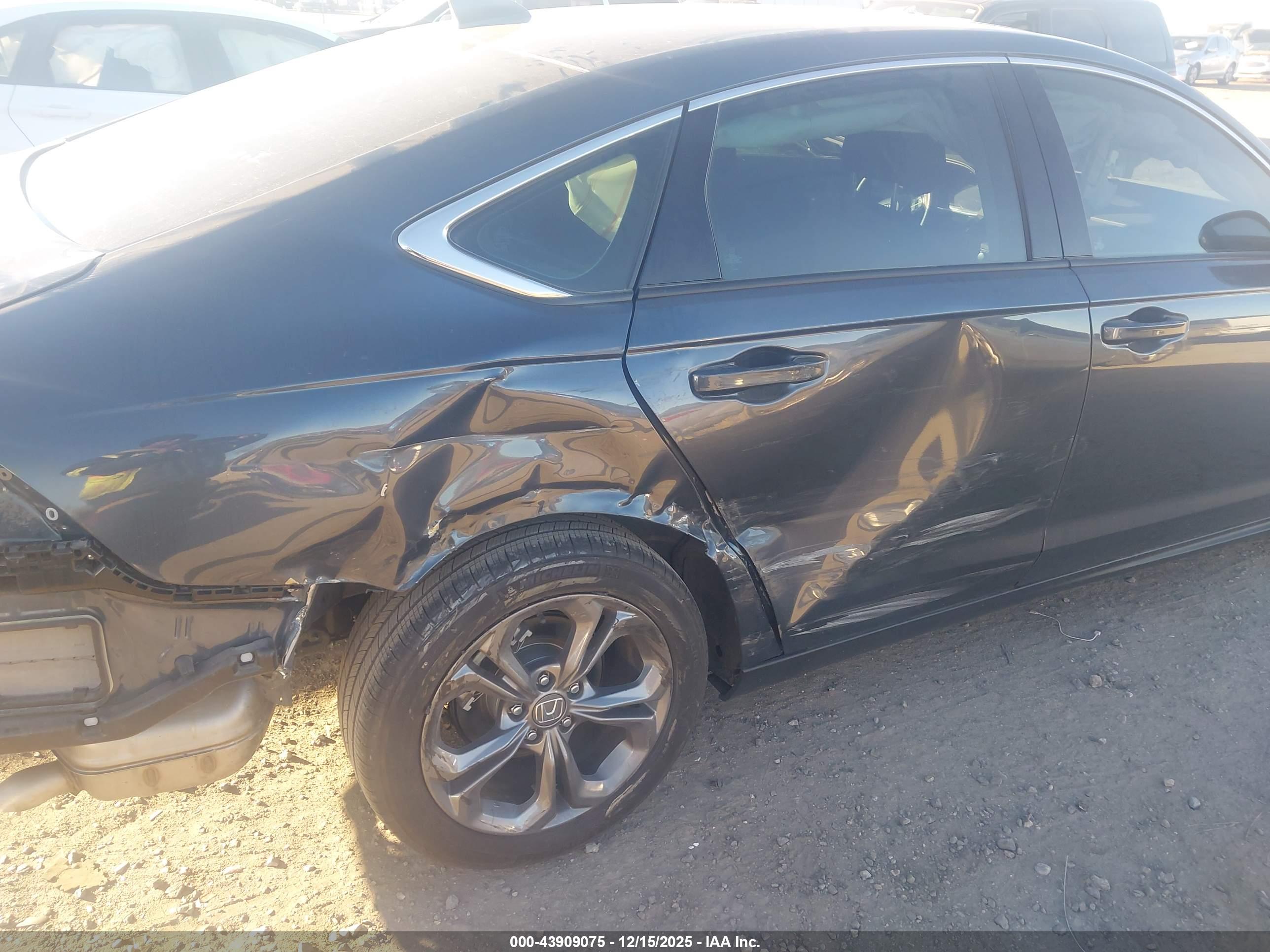HONDA ACCORD image 6