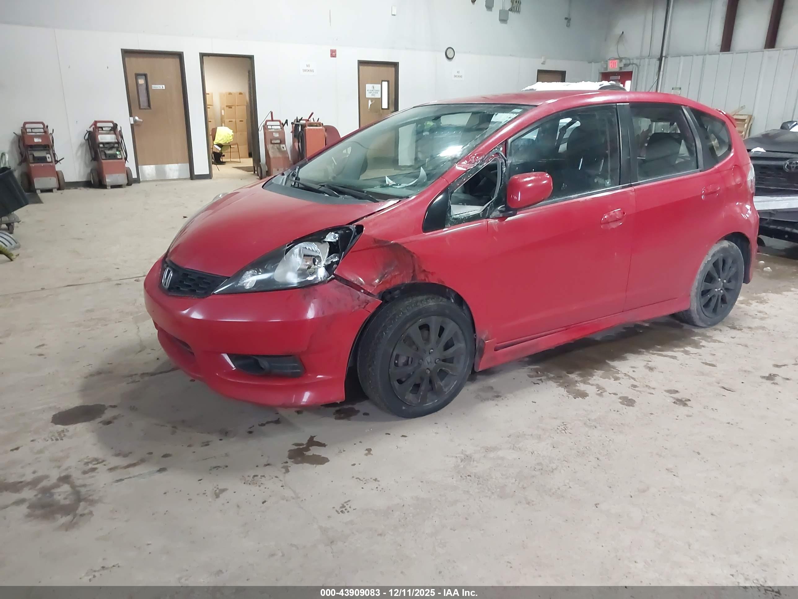 HONDA FIT image 2