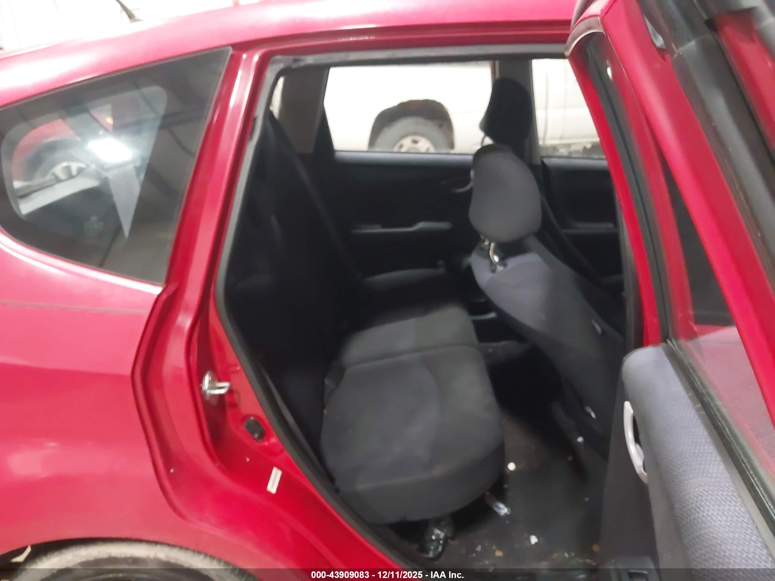HONDA FIT image 8
