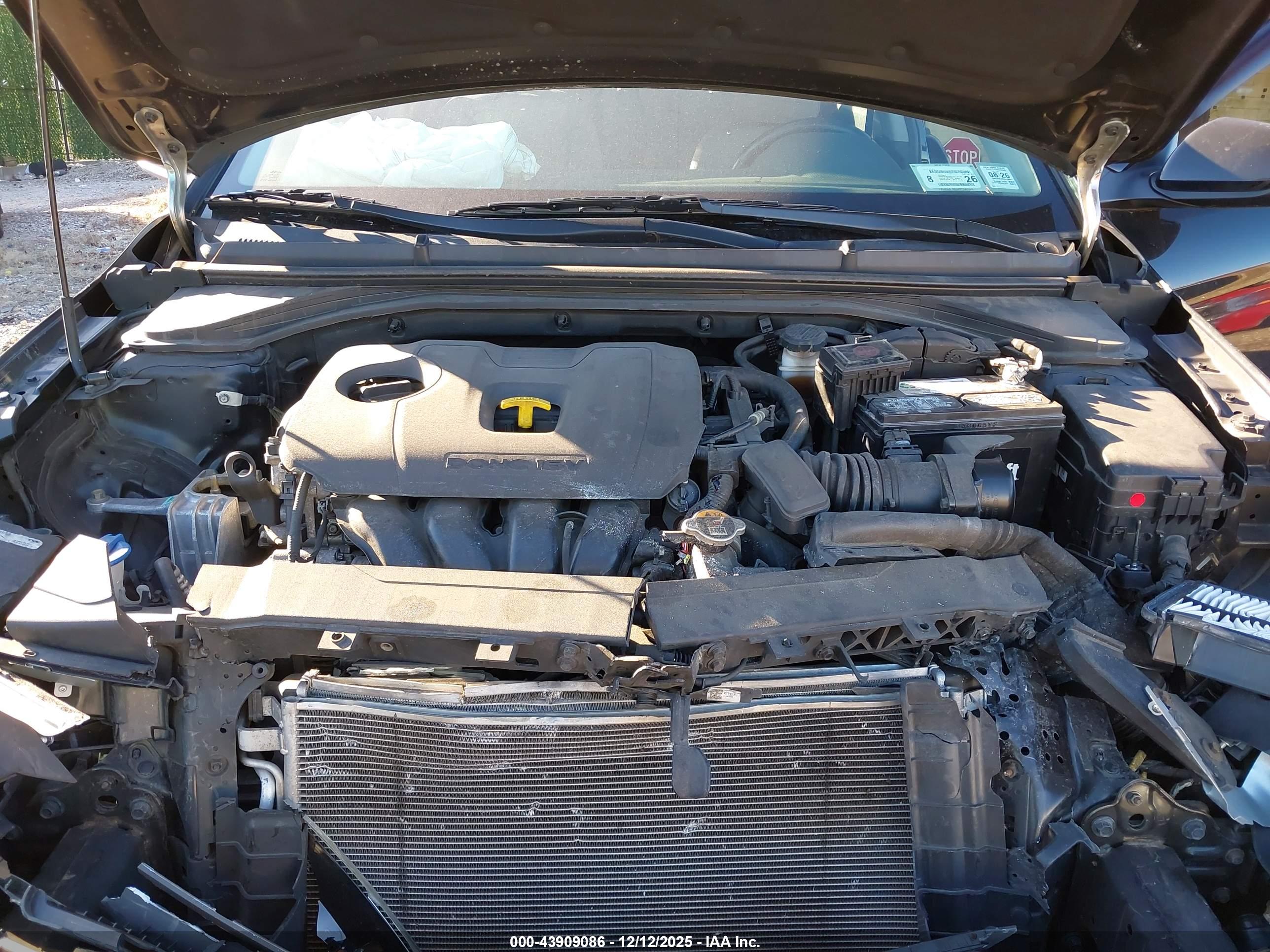 HYUNDAI ELANTRA image 10