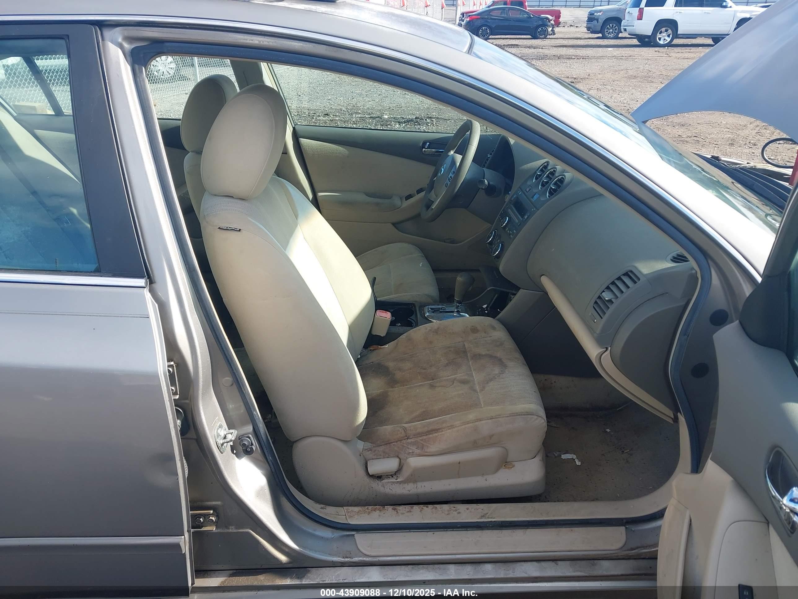 NISSAN ALTIMA image 5