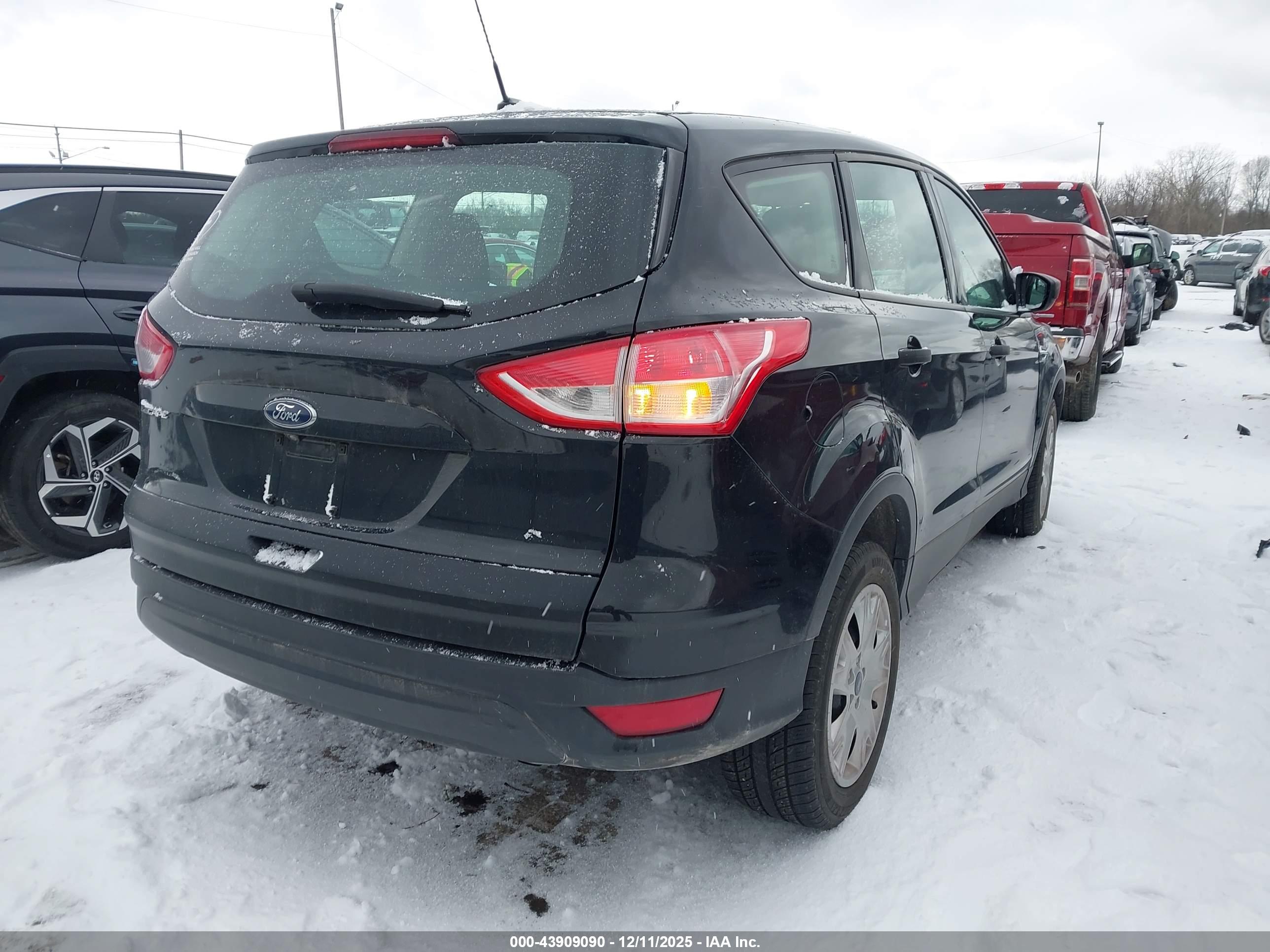 FORD ESCAPE image 4