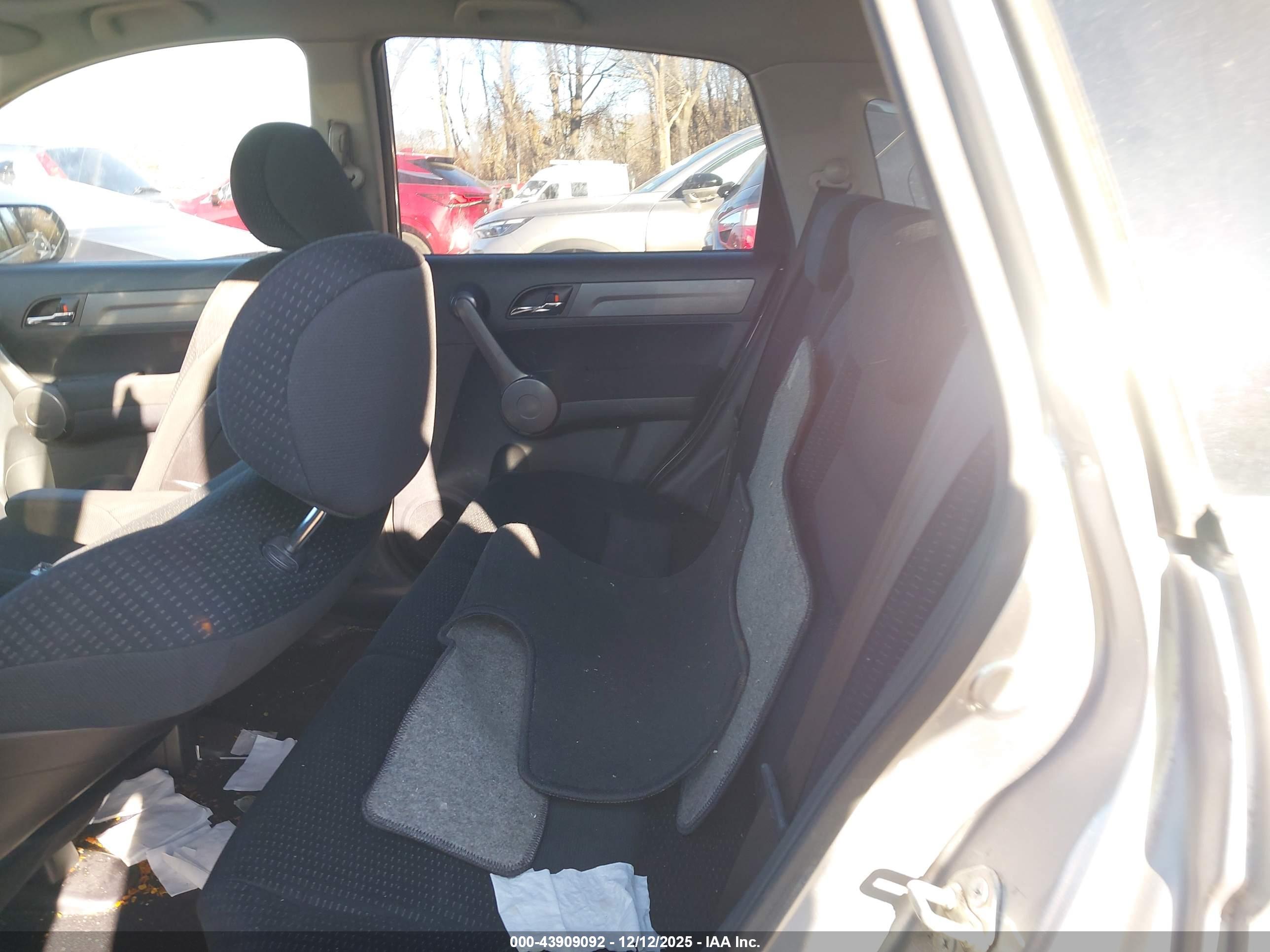 HONDA CR-V image 8