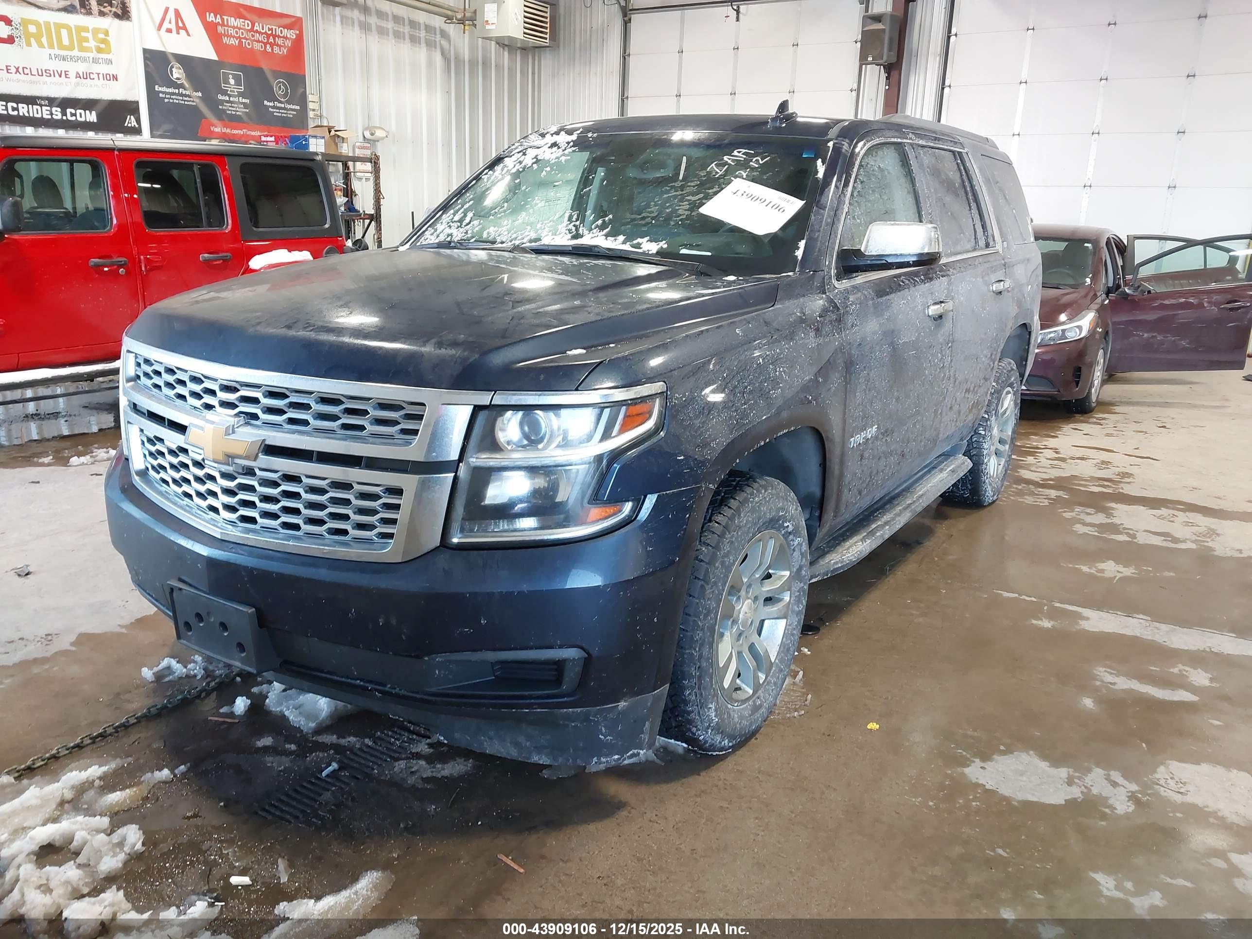CHEVROLET TAHOE image 2