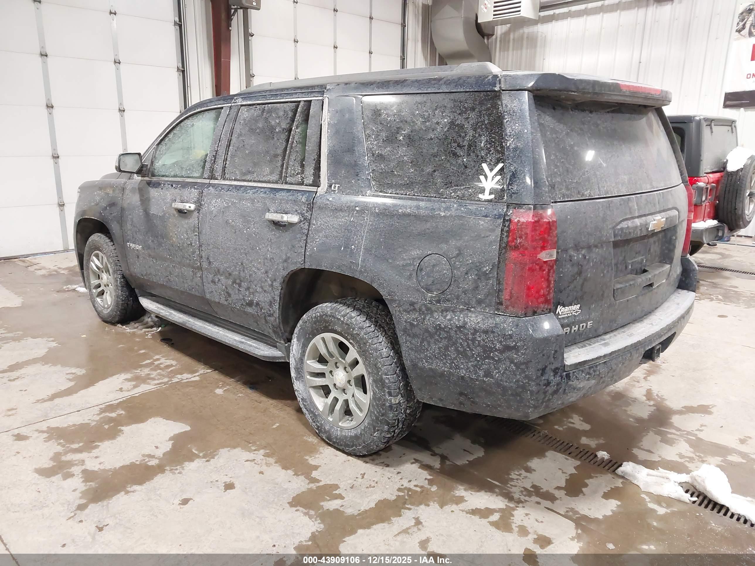 CHEVROLET TAHOE image 3