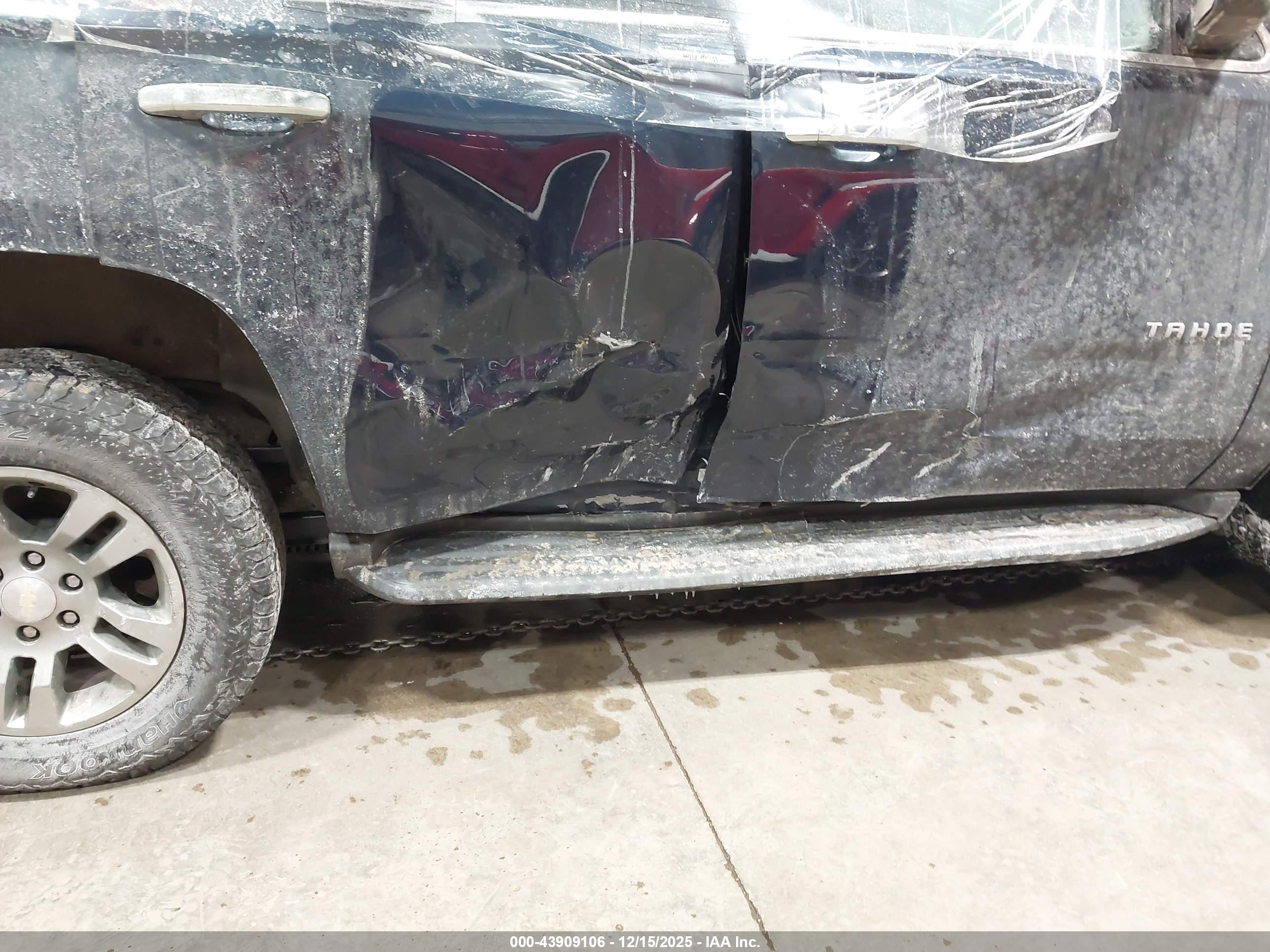 CHEVROLET TAHOE image 6
