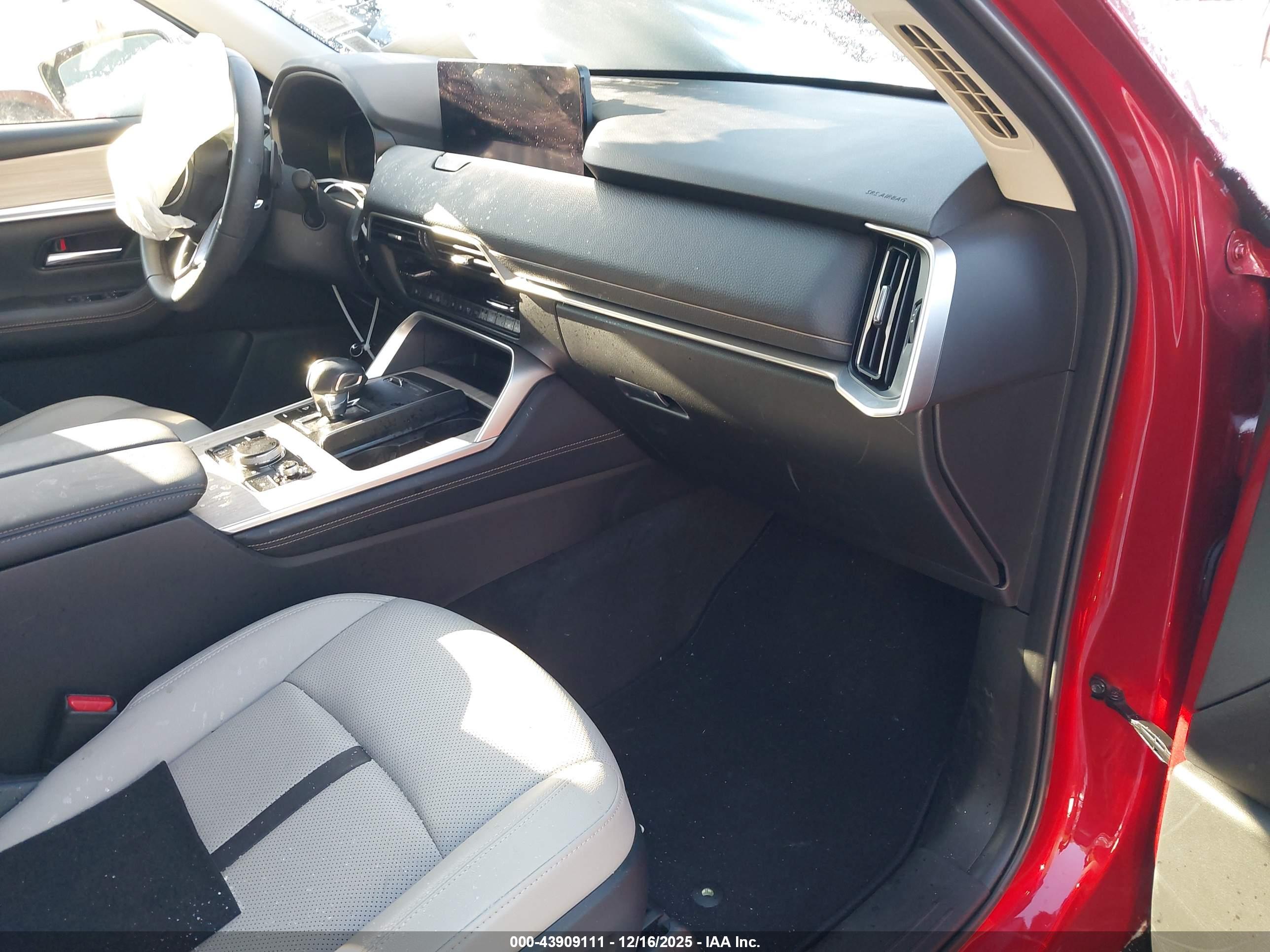 MAZDA CX-70 image 5