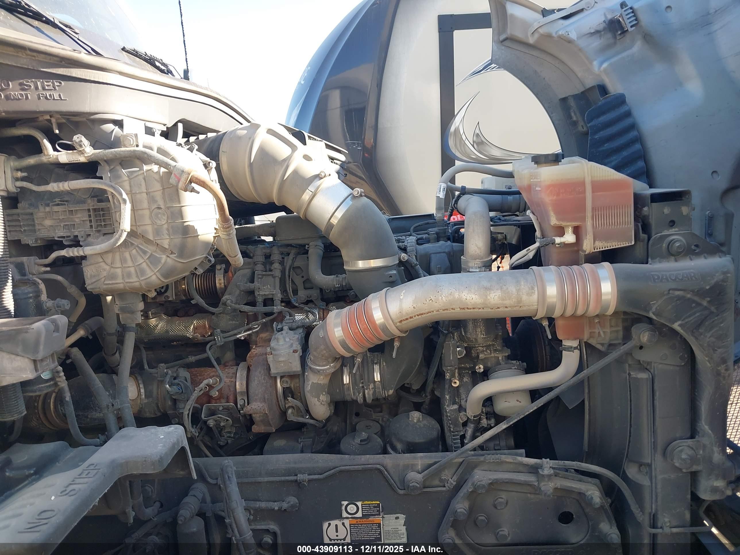 KENWORTH T680 image 10