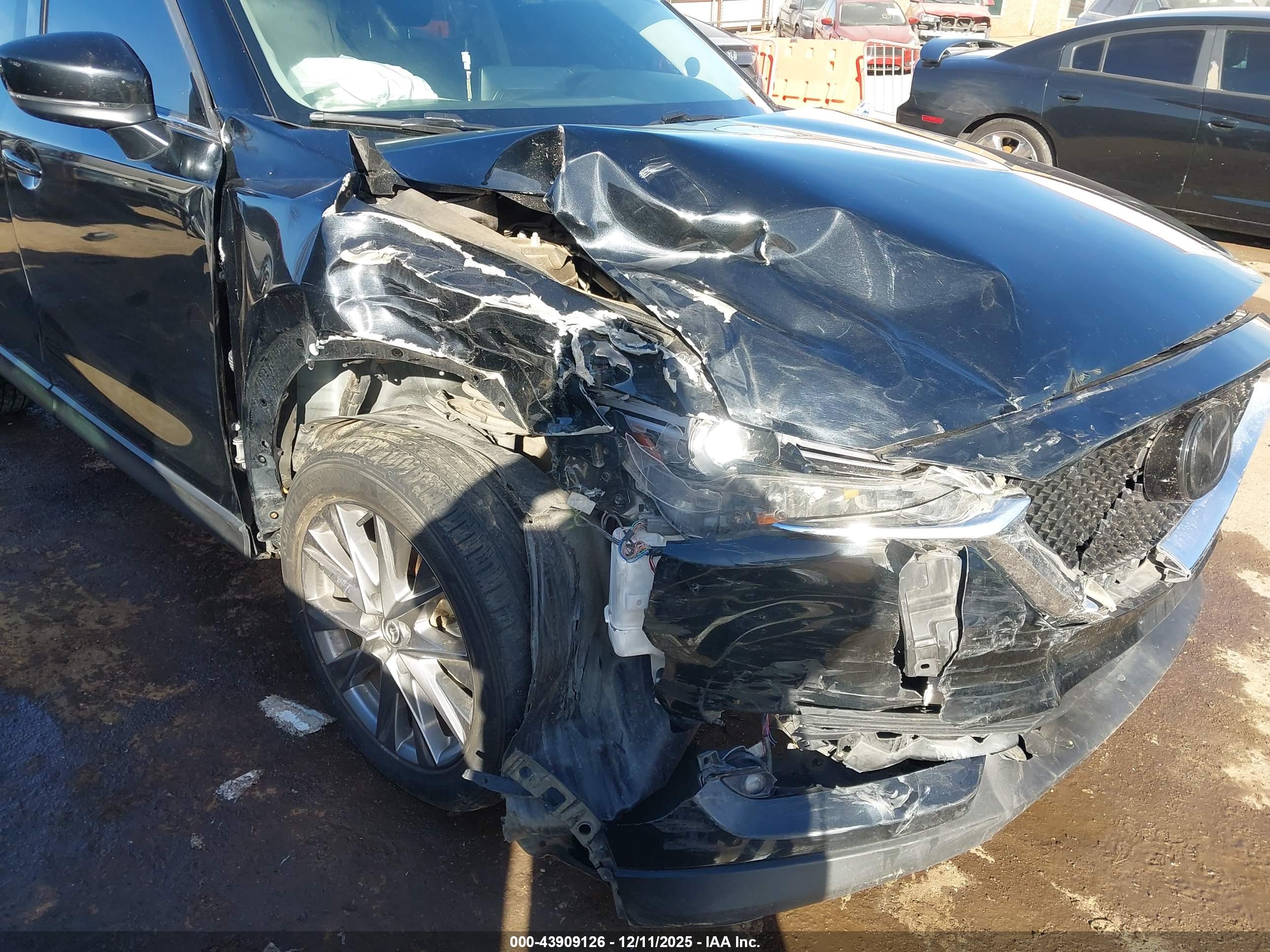 MAZDA CX-5 image 6