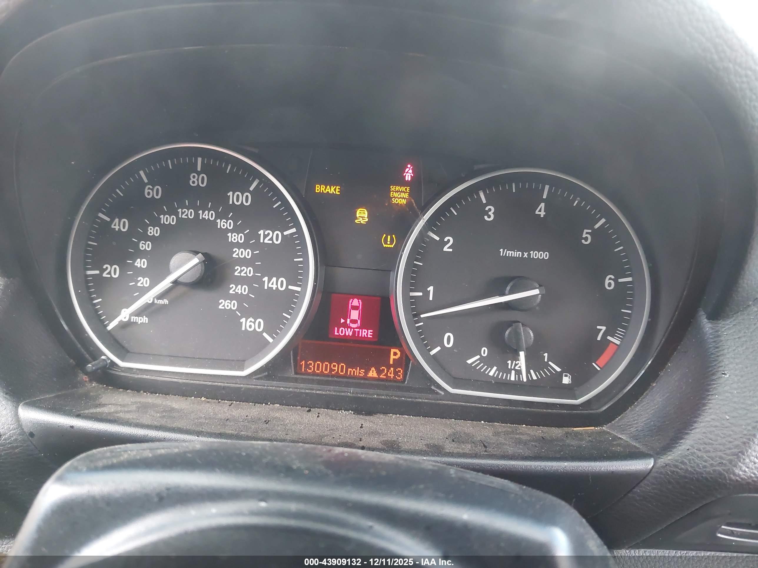BMW 128I image 7