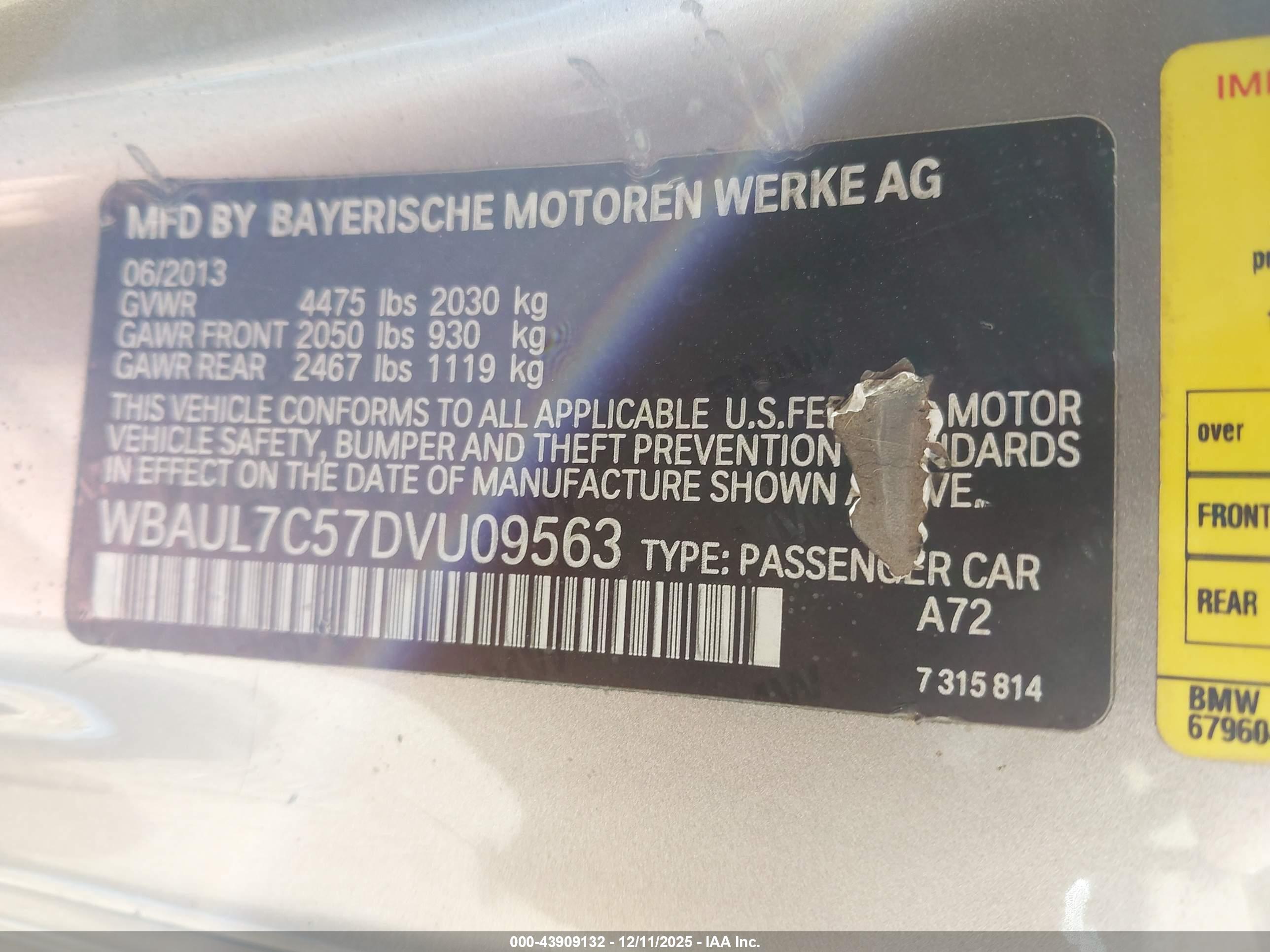 BMW 128I image 9