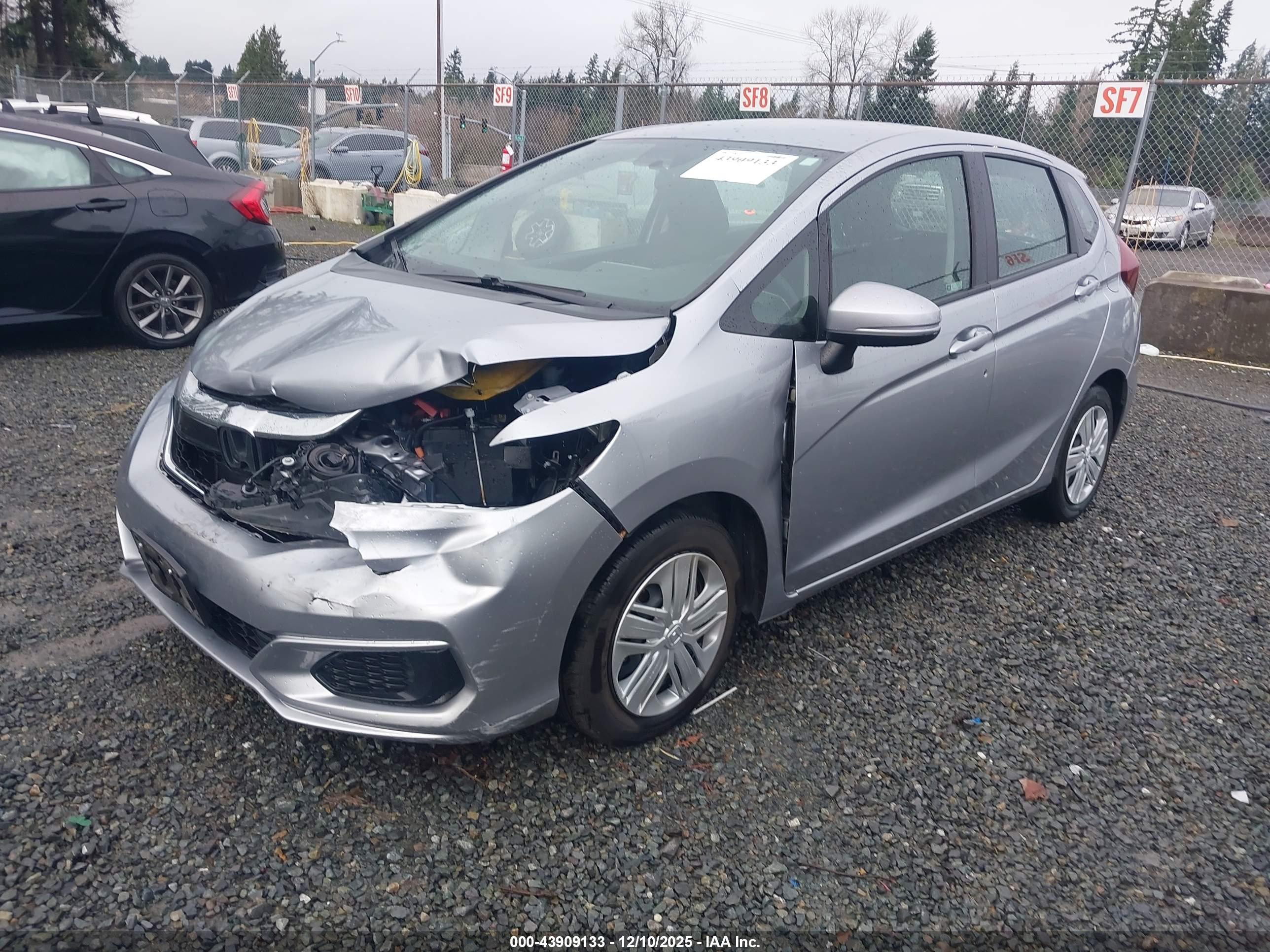 HONDA FIT image 2
