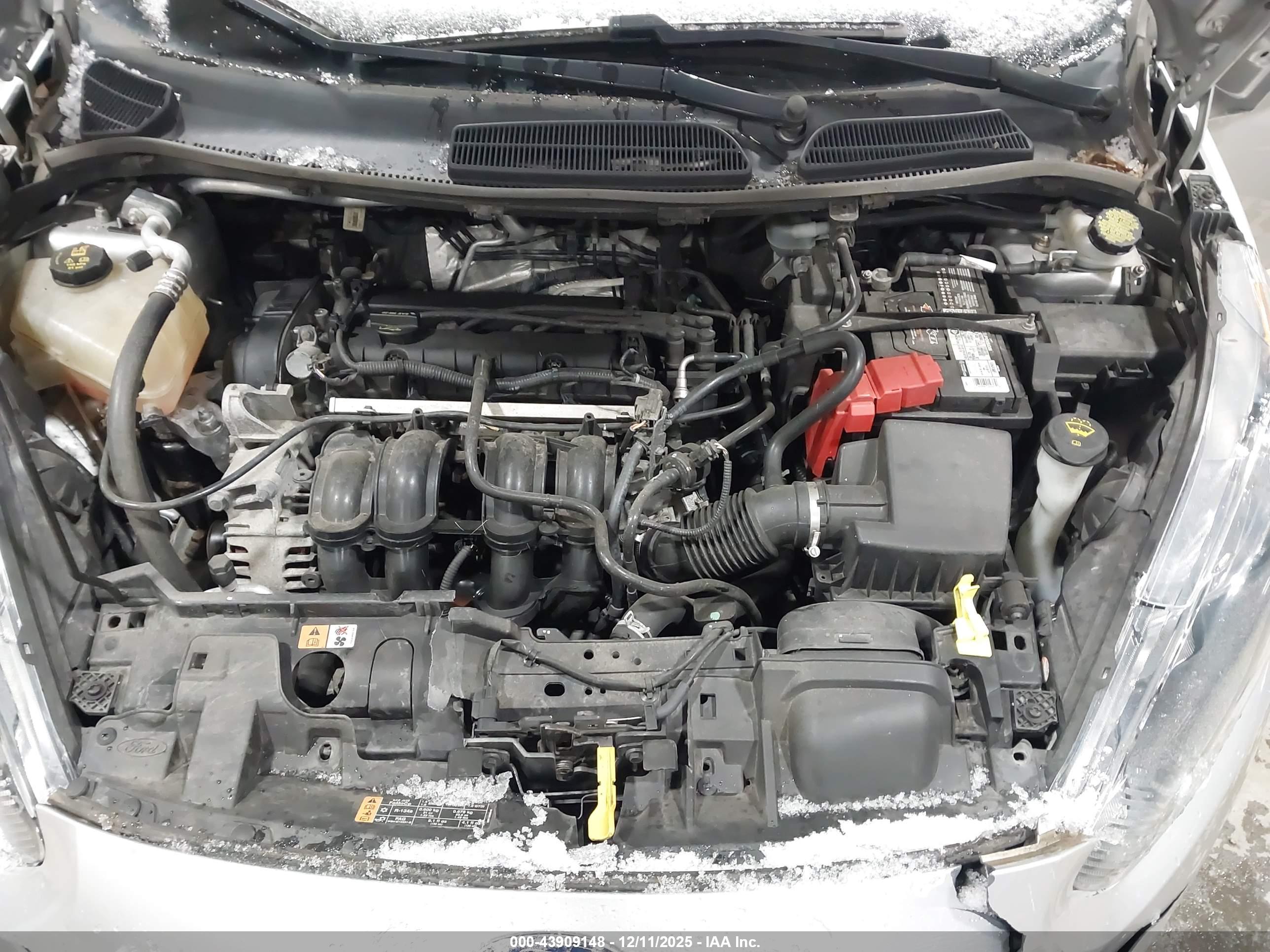 FORD FIESTA image 10