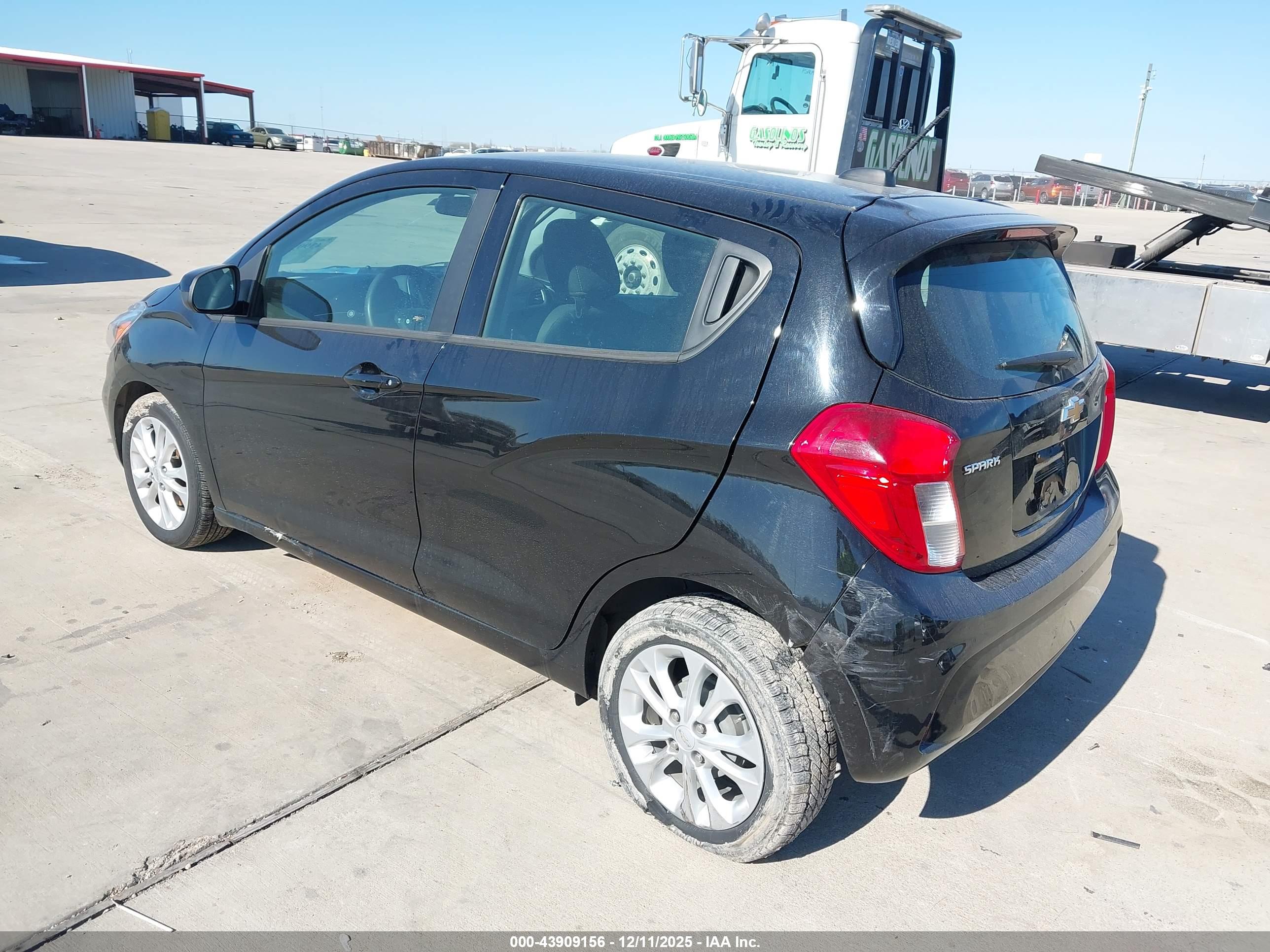 CHEVROLET SPARK image 3