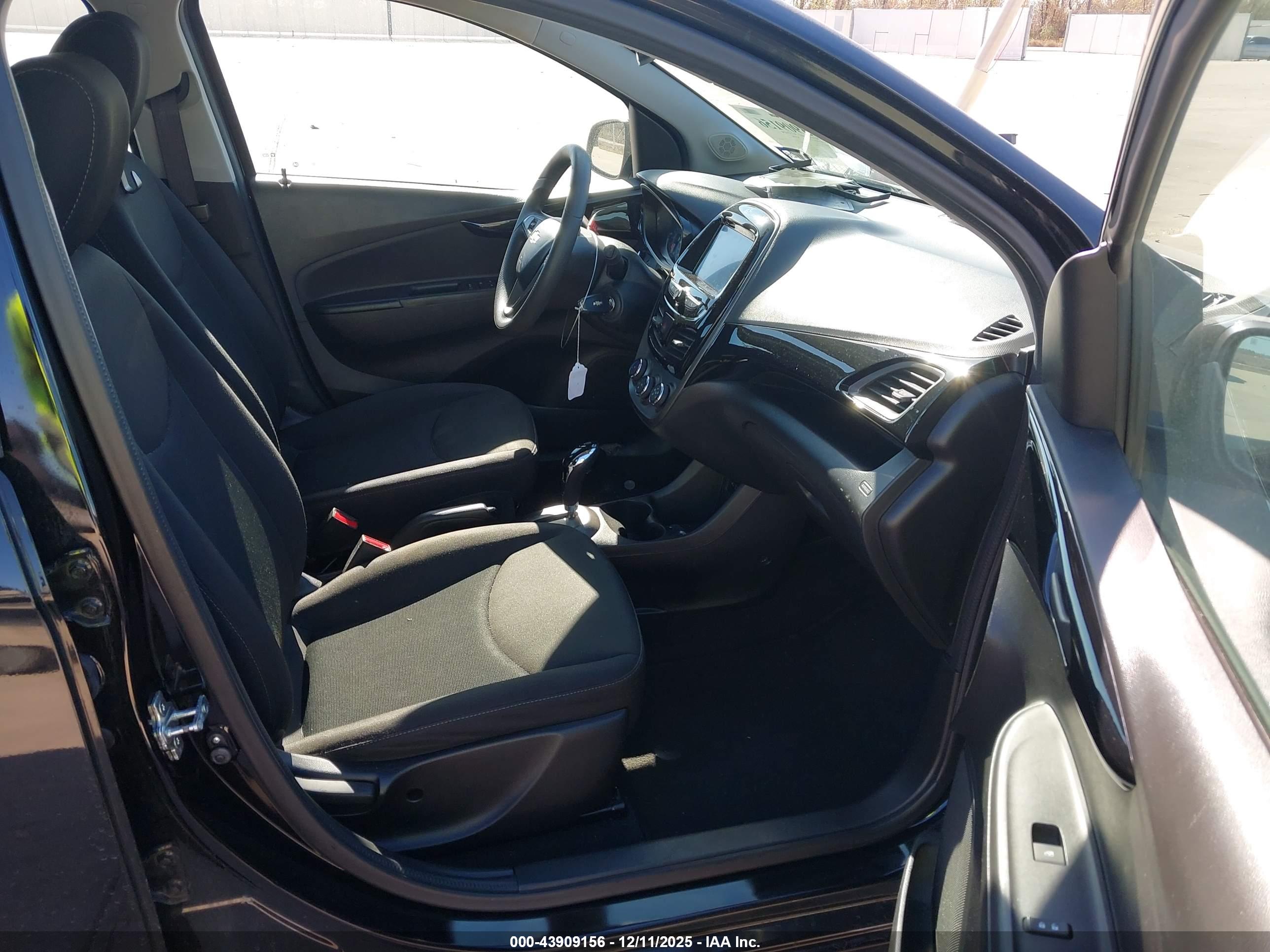 CHEVROLET SPARK image 5