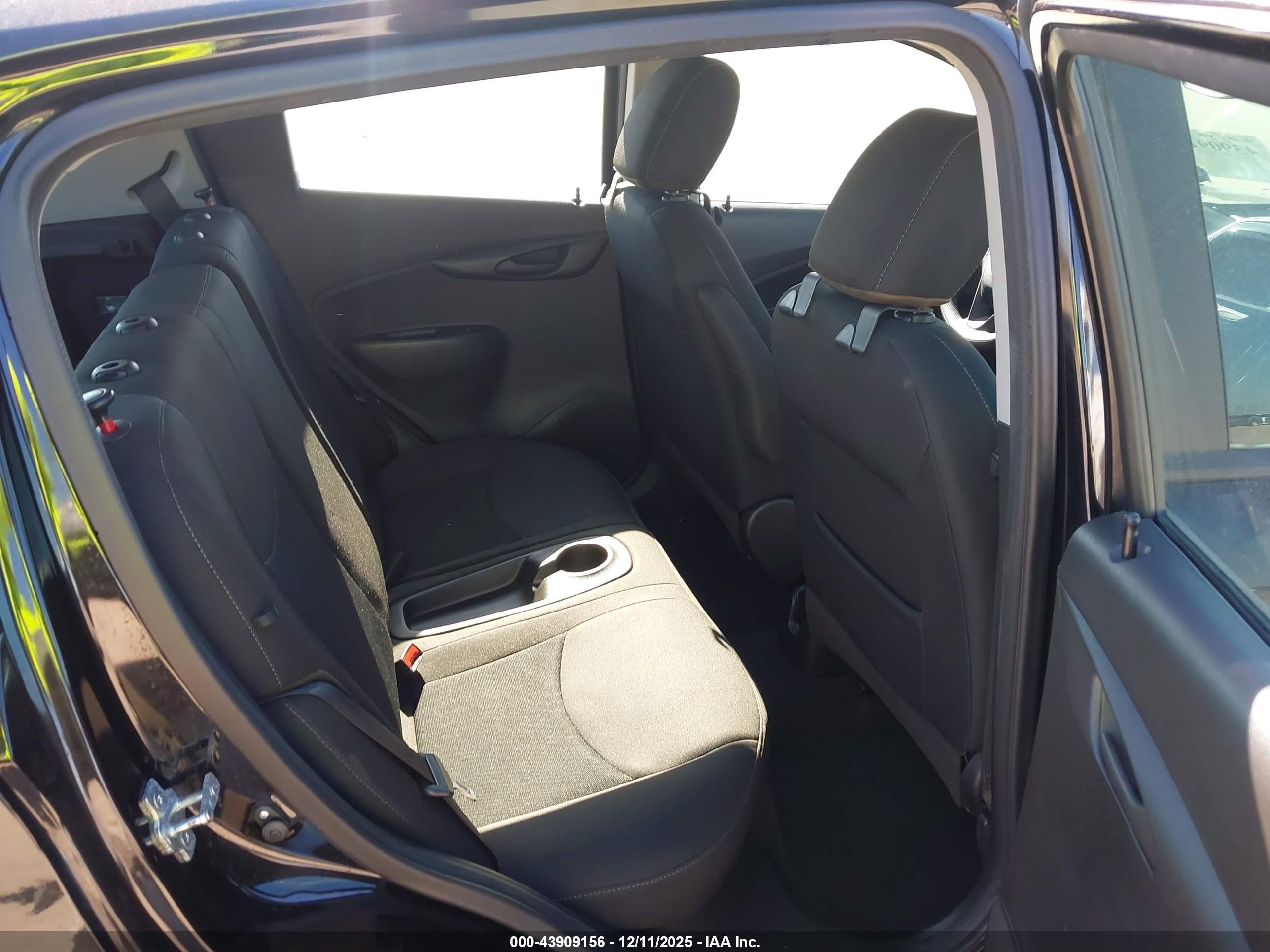 CHEVROLET SPARK image 8