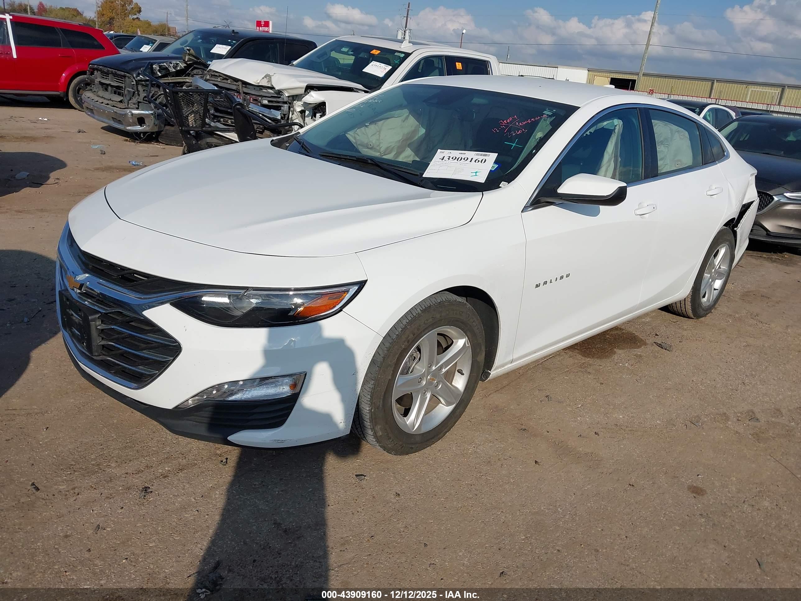 CHEVROLET MALIBU image 2