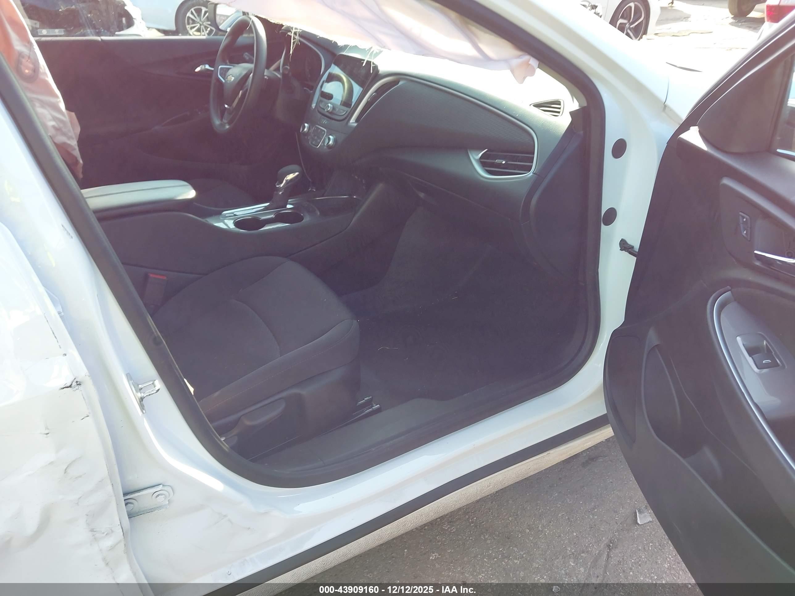 CHEVROLET MALIBU image 5