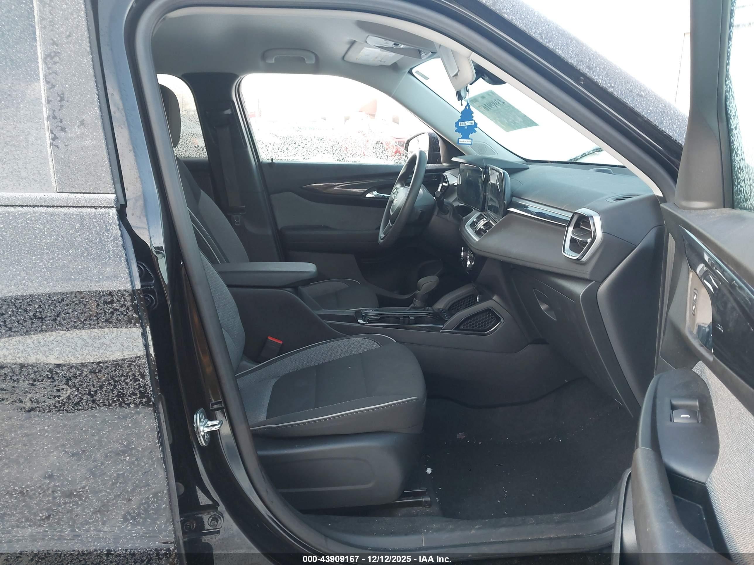 CHEVROLET TRAILBLAZER image 5