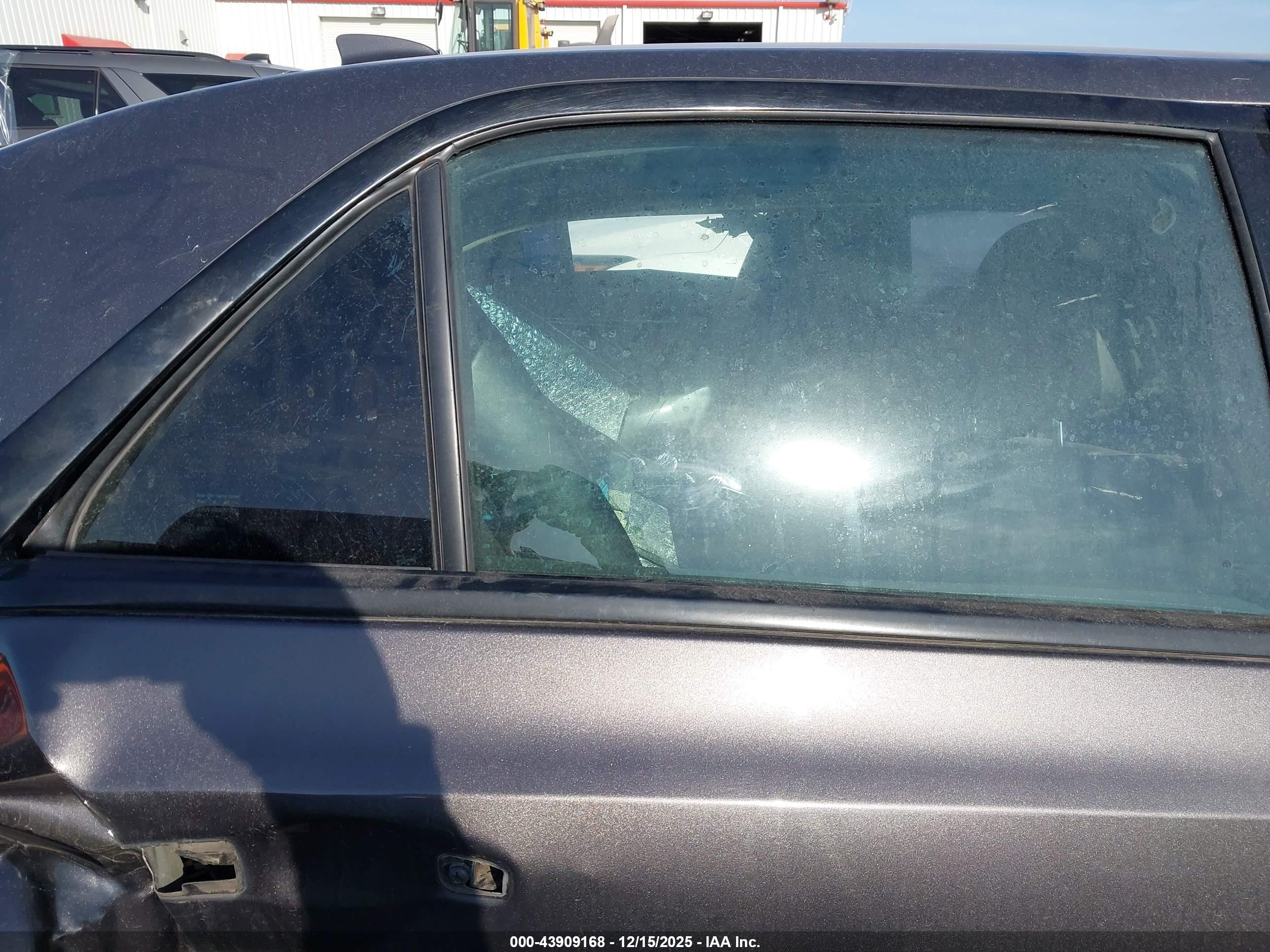 CHRYSLER 300 image 8