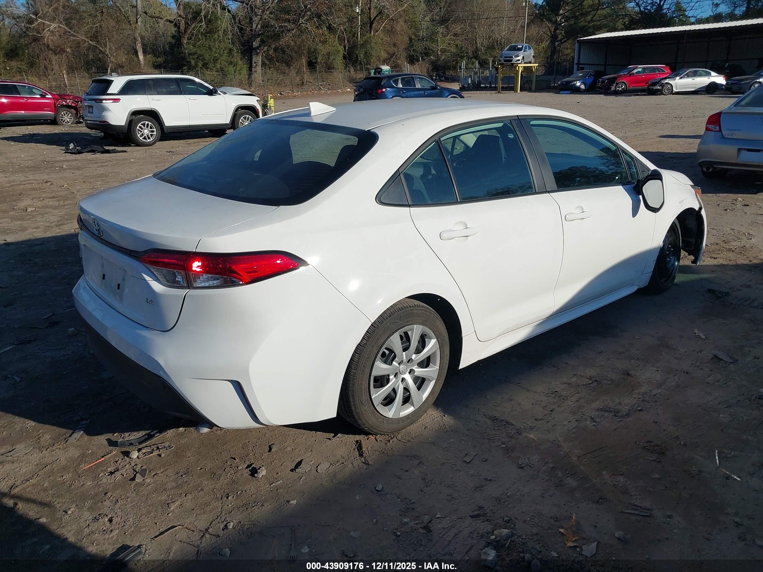 TOYOTA COROLLA image 4