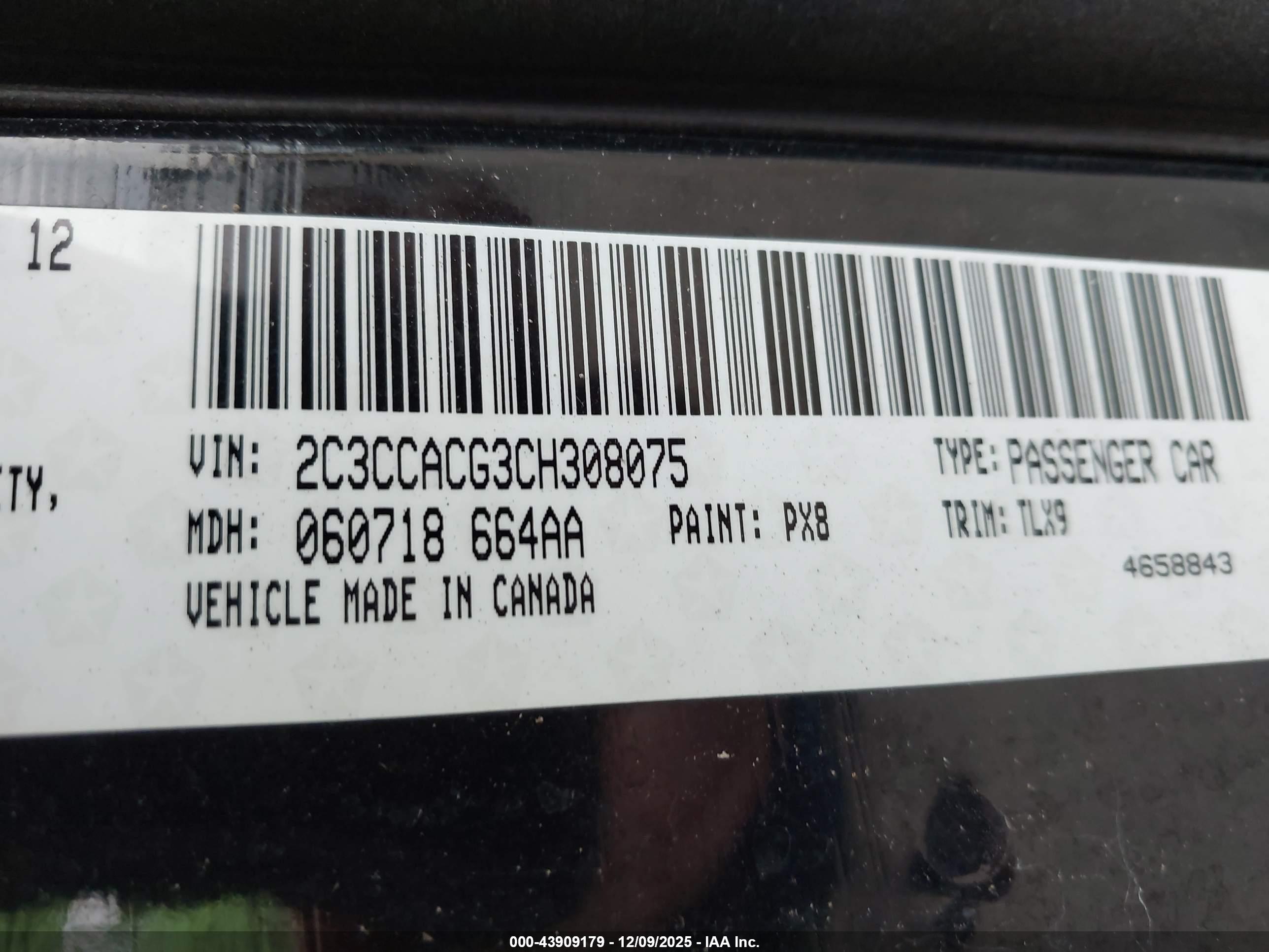 CHRYSLER 300 image 9