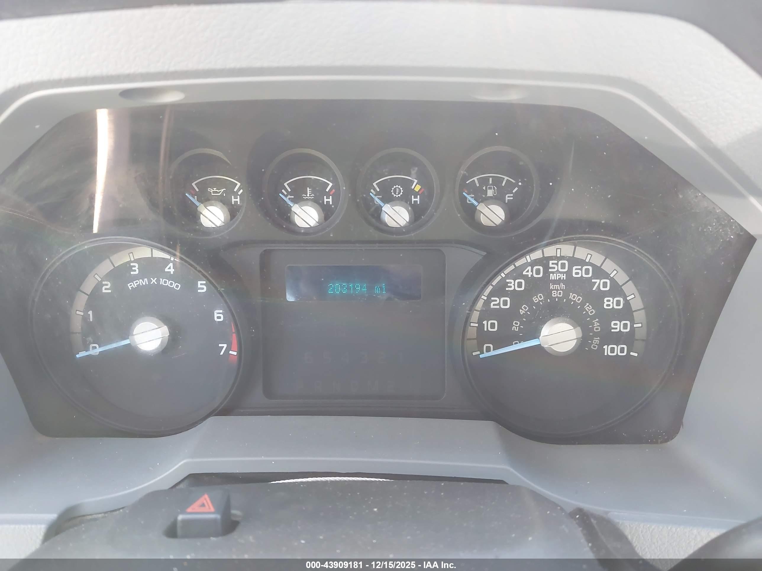 FORD F-250 image 7