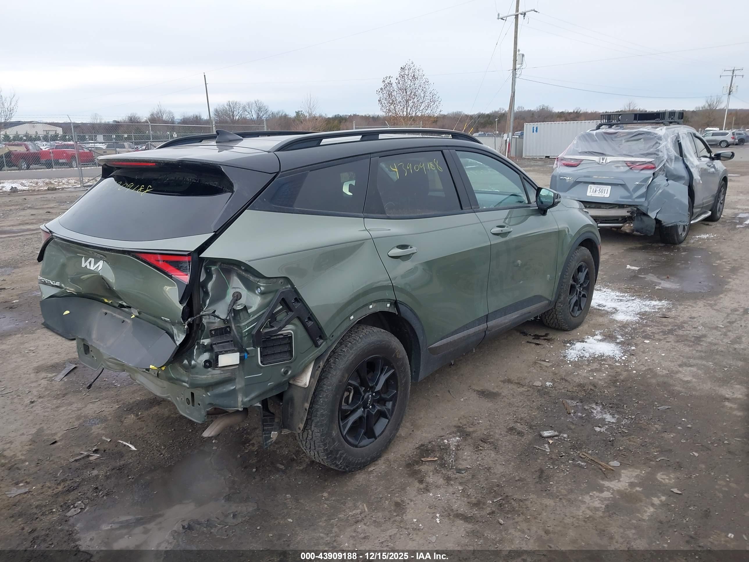 KIA SPORTAGE image 4