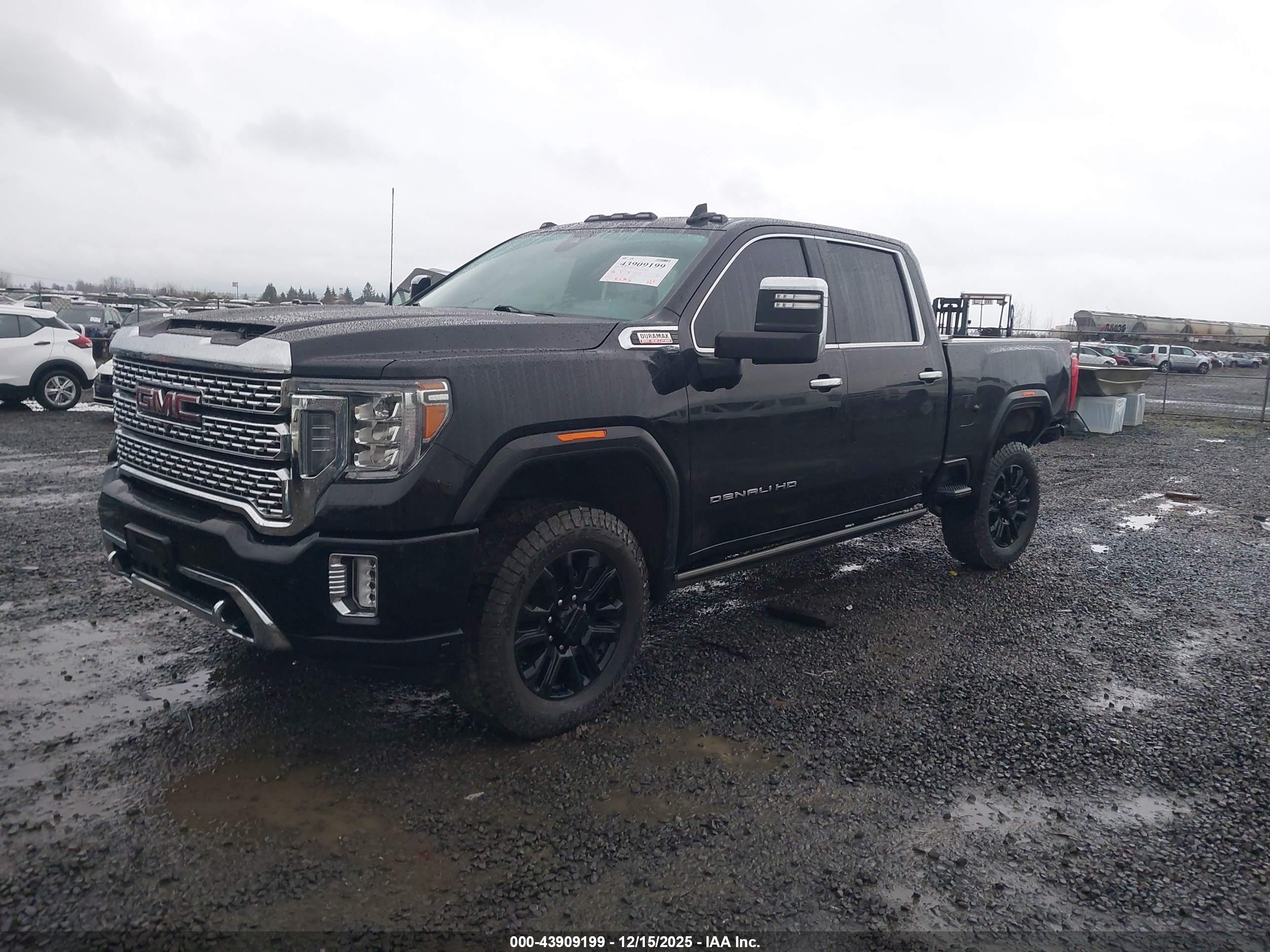 GMC SIERRA image 2
