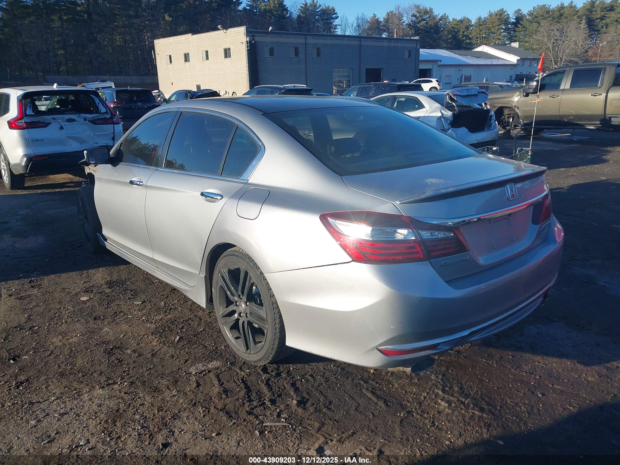 HONDA ACCORD image 3