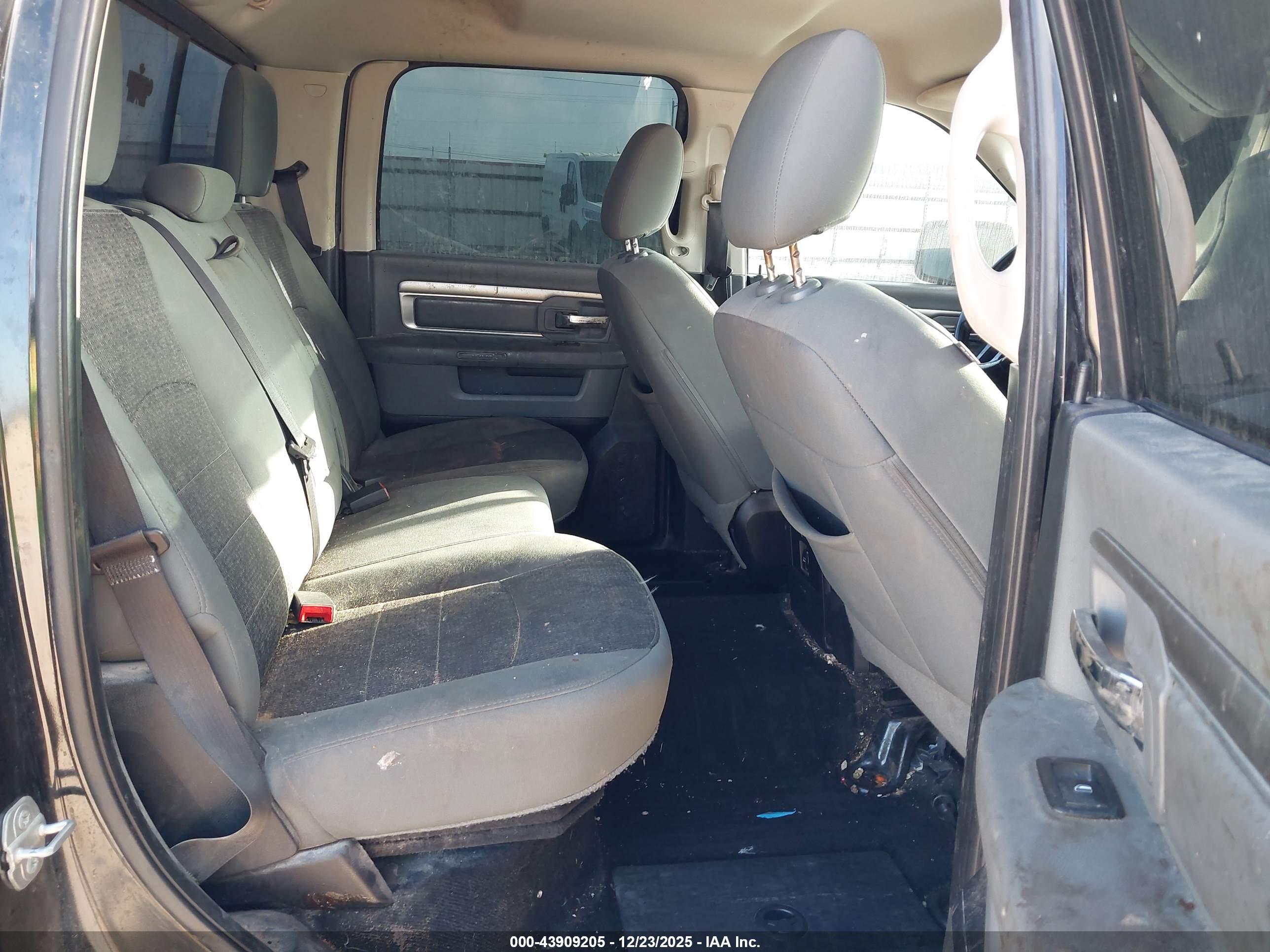 RAM 1500 image 8