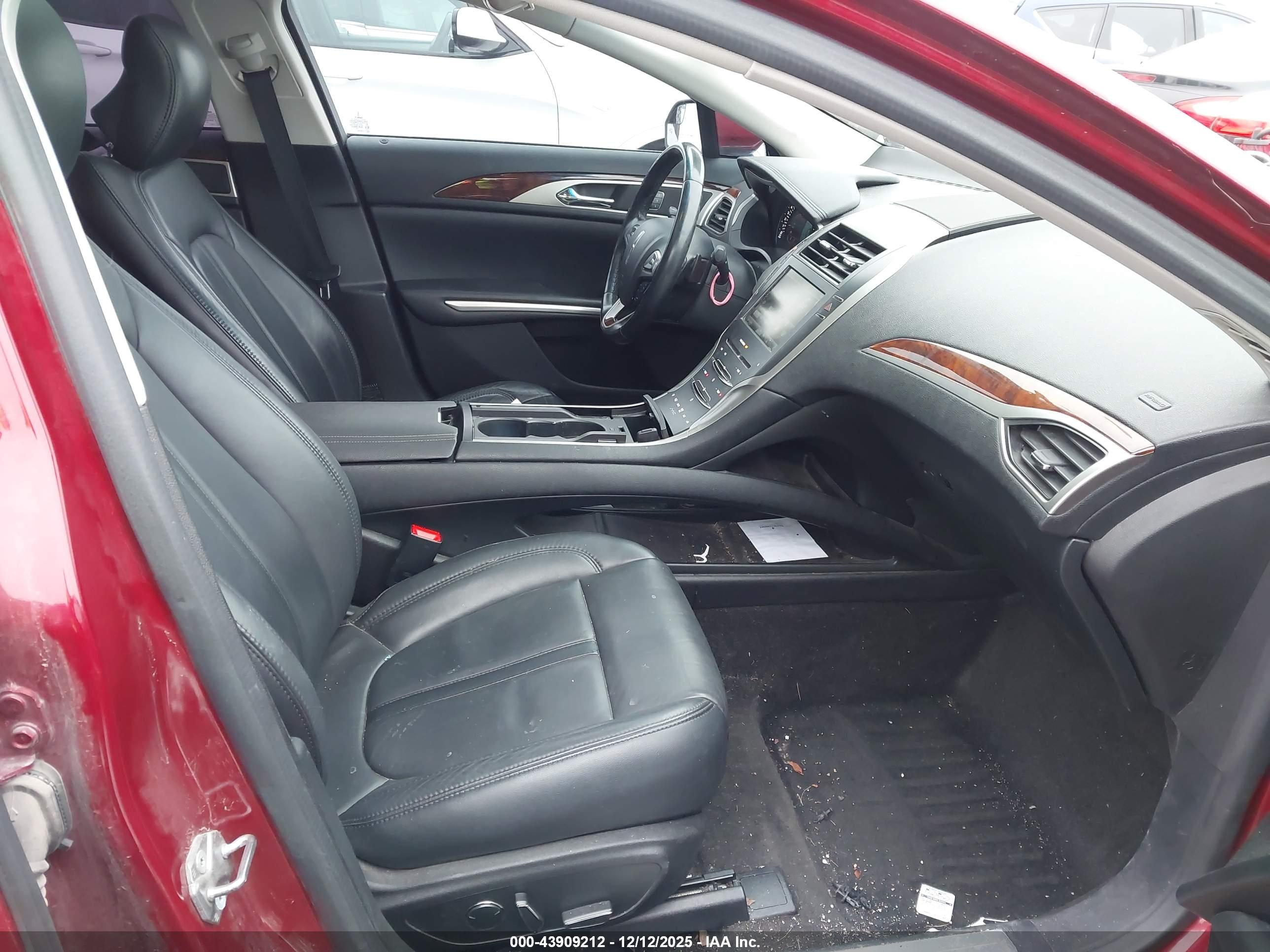 LINCOLN MKZ image 5