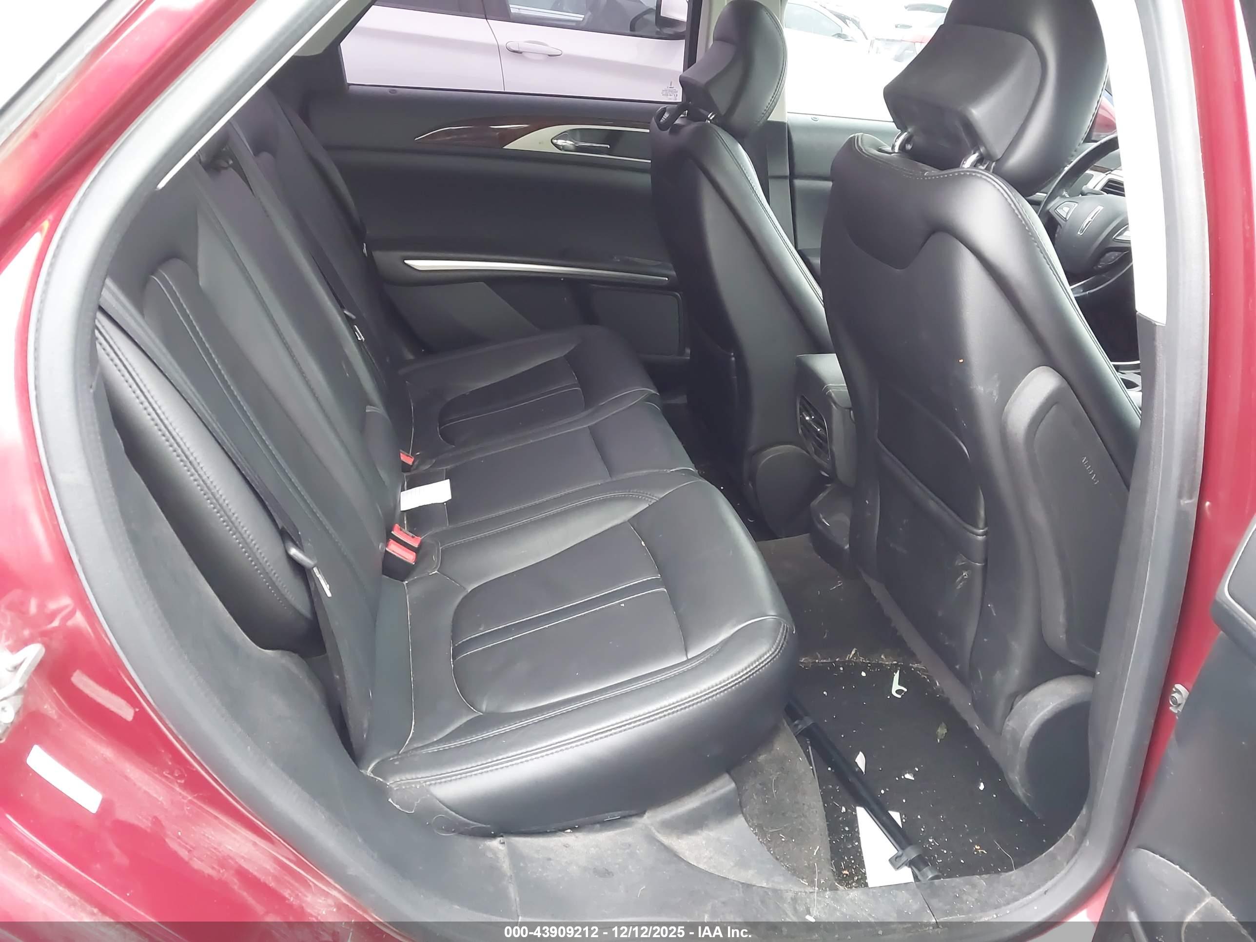 LINCOLN MKZ image 8