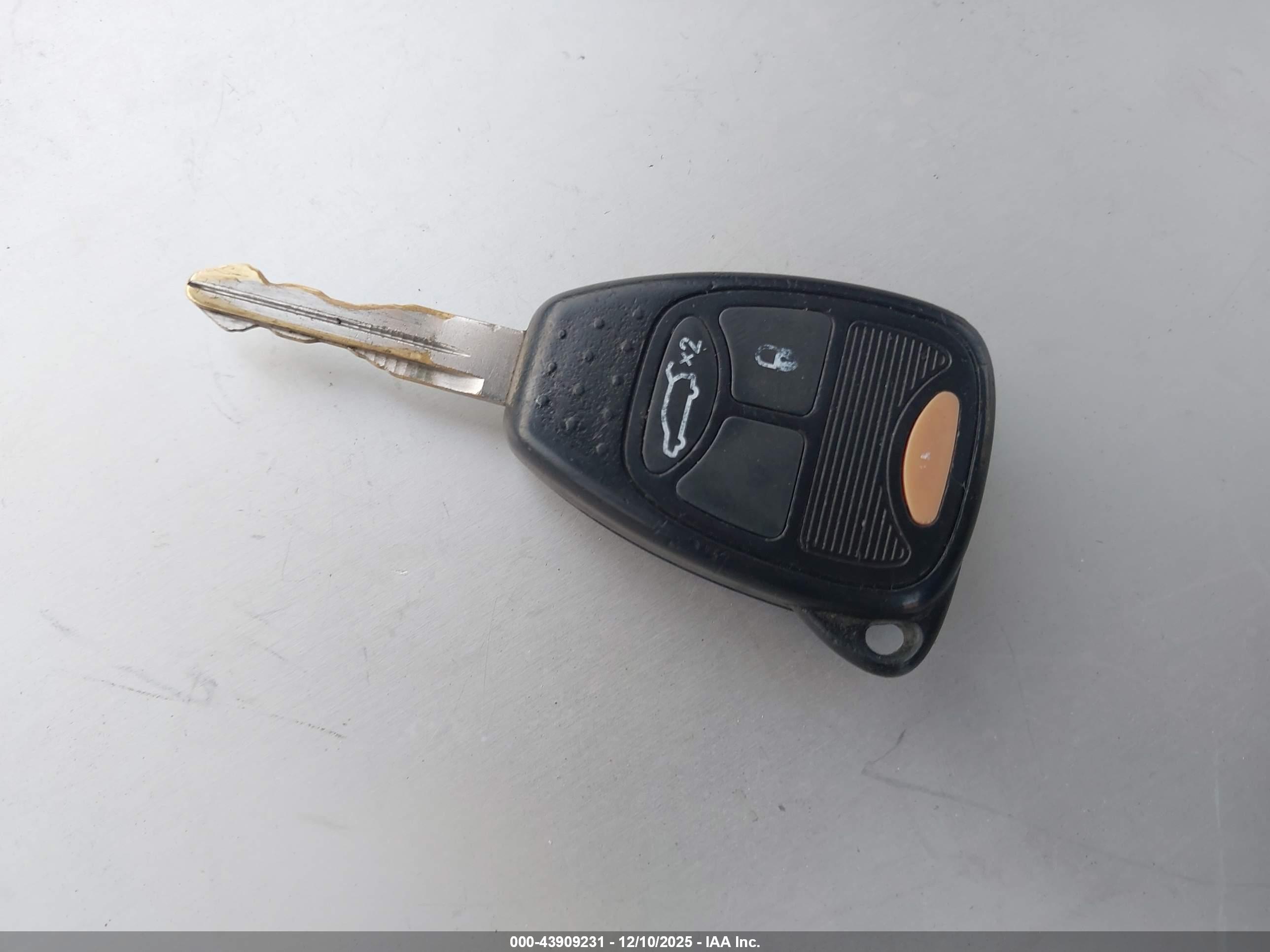DODGE AVENGER image 11