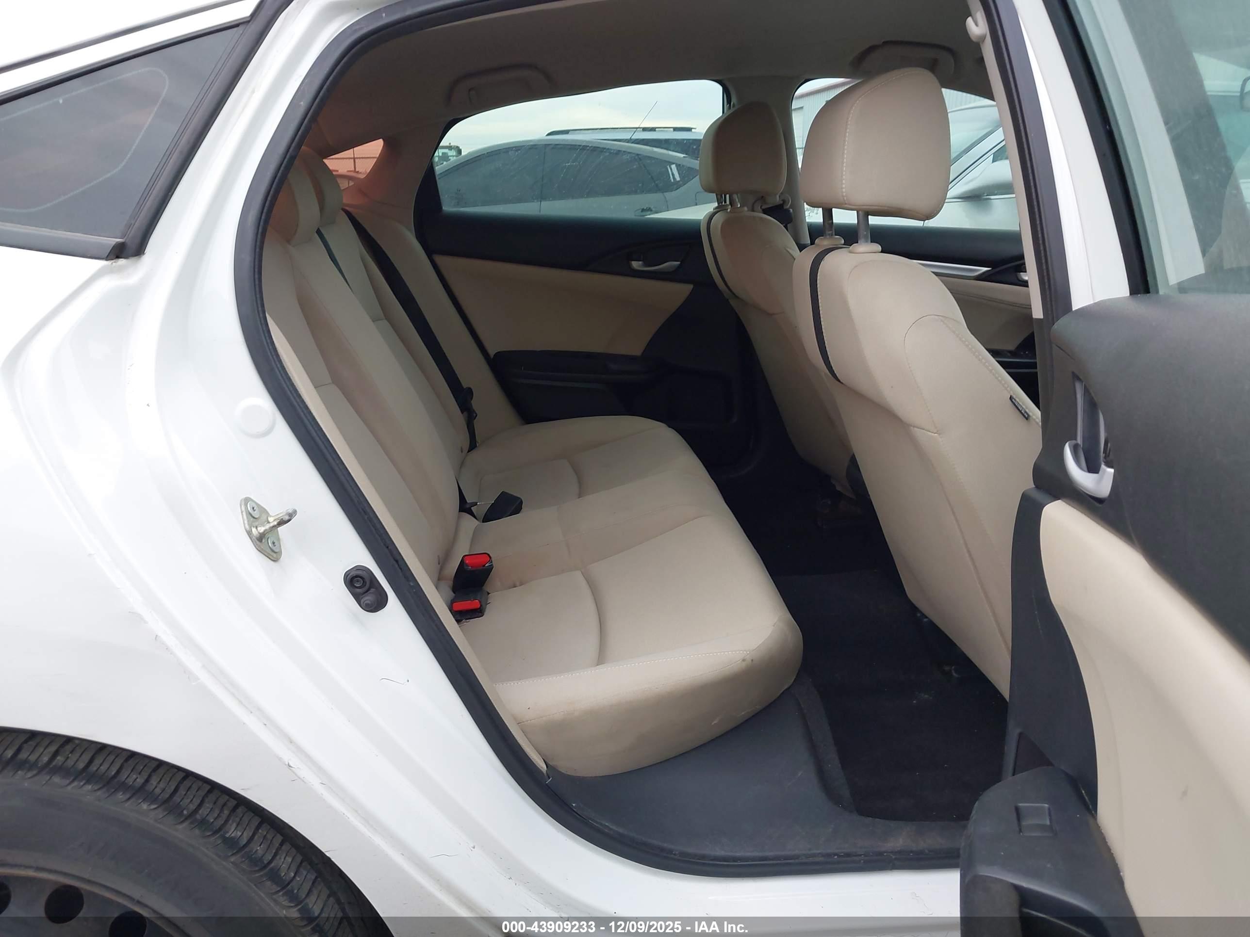 HONDA CIVIC image 8
