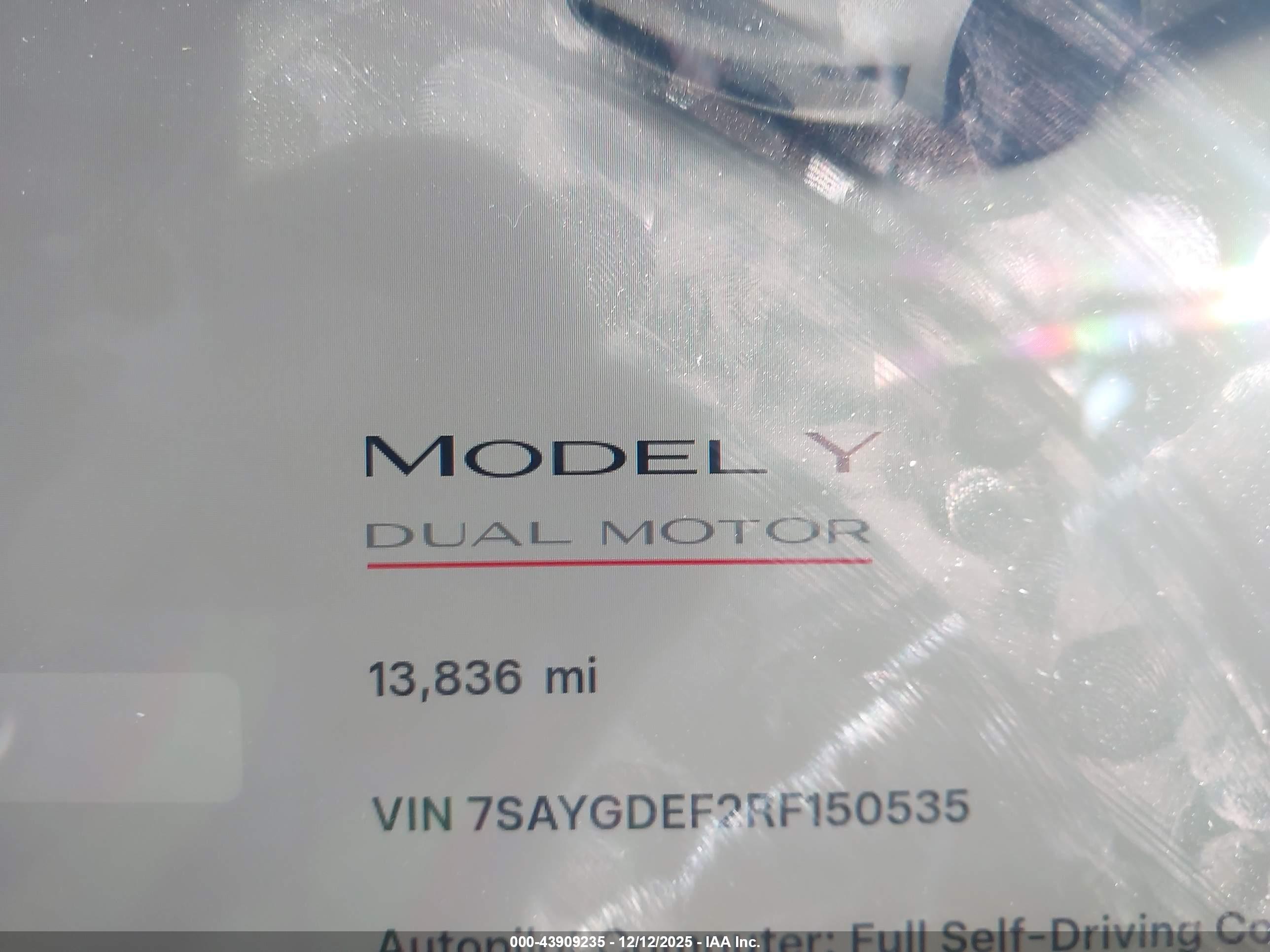 TESLA MODEL image 7