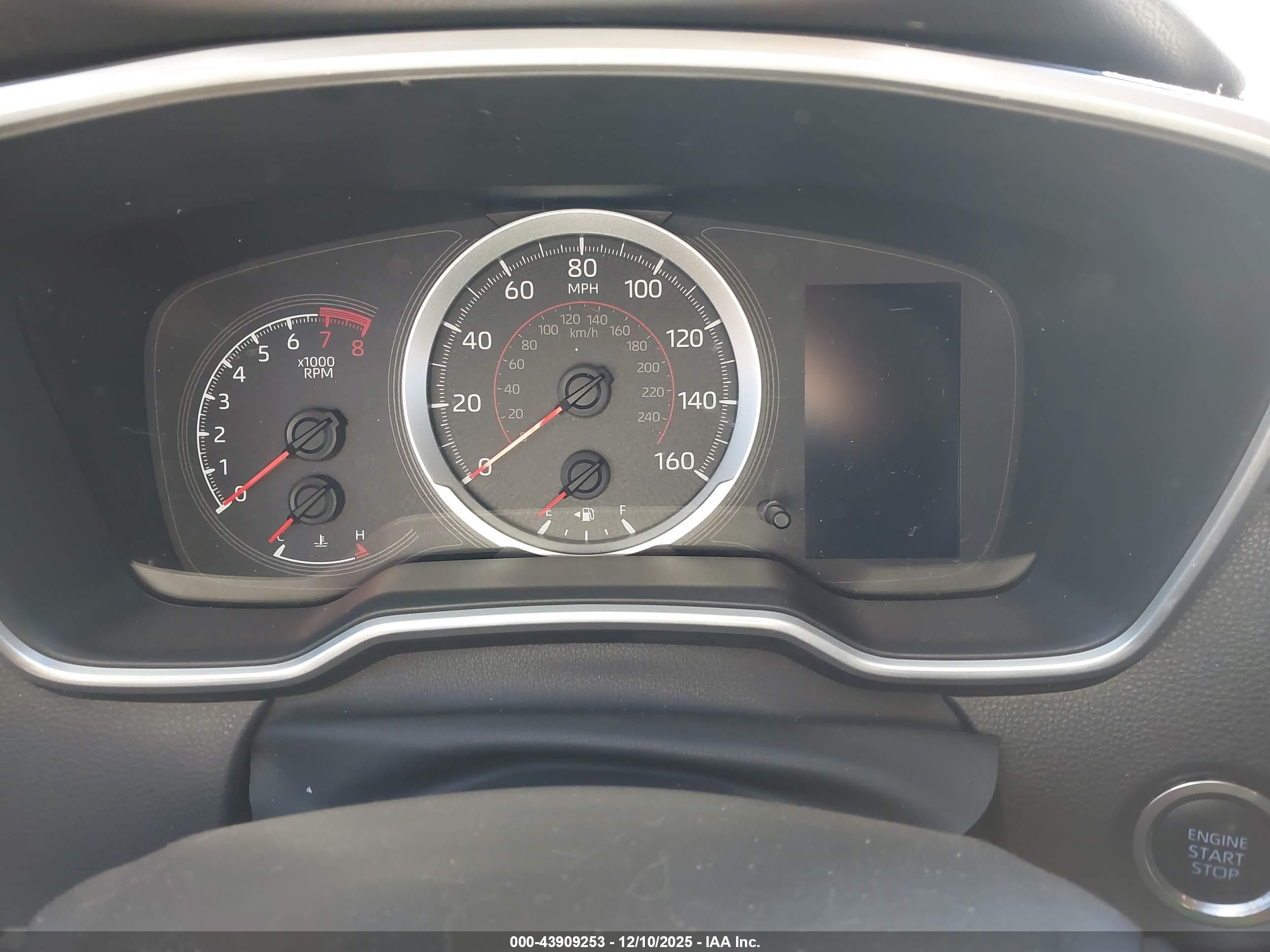 TOYOTA COROLLA image 7